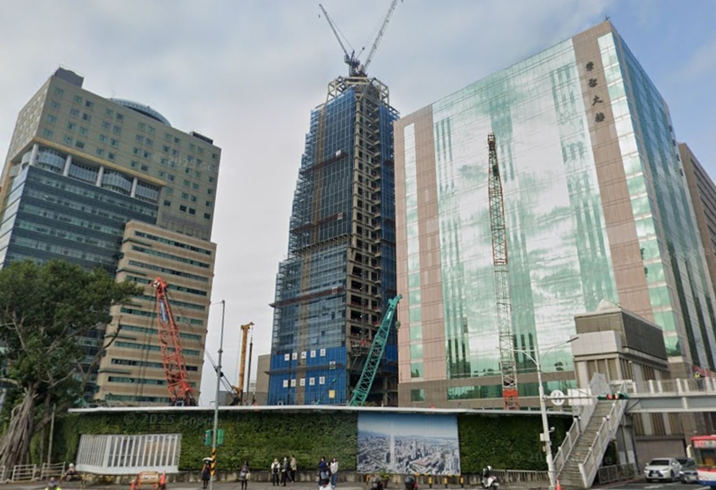 標下台北市議會舊址地上權案之知名建商「金毓泰」，涉及詐貸逾5億元。（翻攝自google maps）
