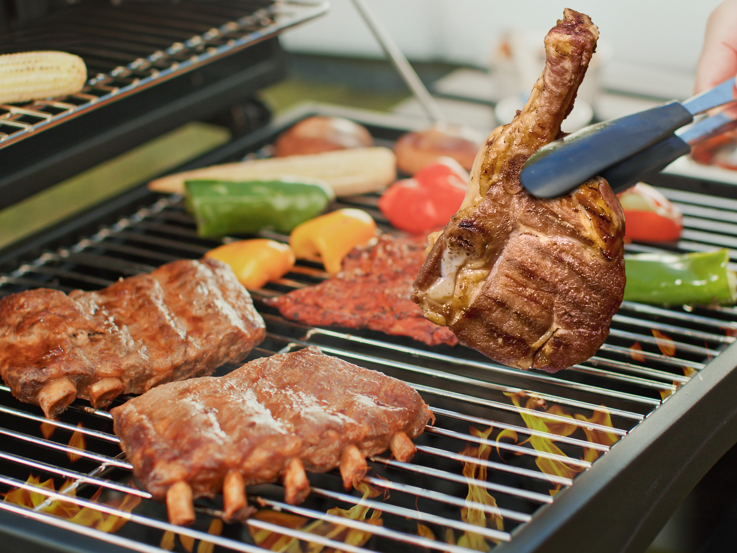 中秋烤肉不翻車！「KKLife」祕製鳳梨醬戰斧豬排加熱15分鐘輕鬆上桌