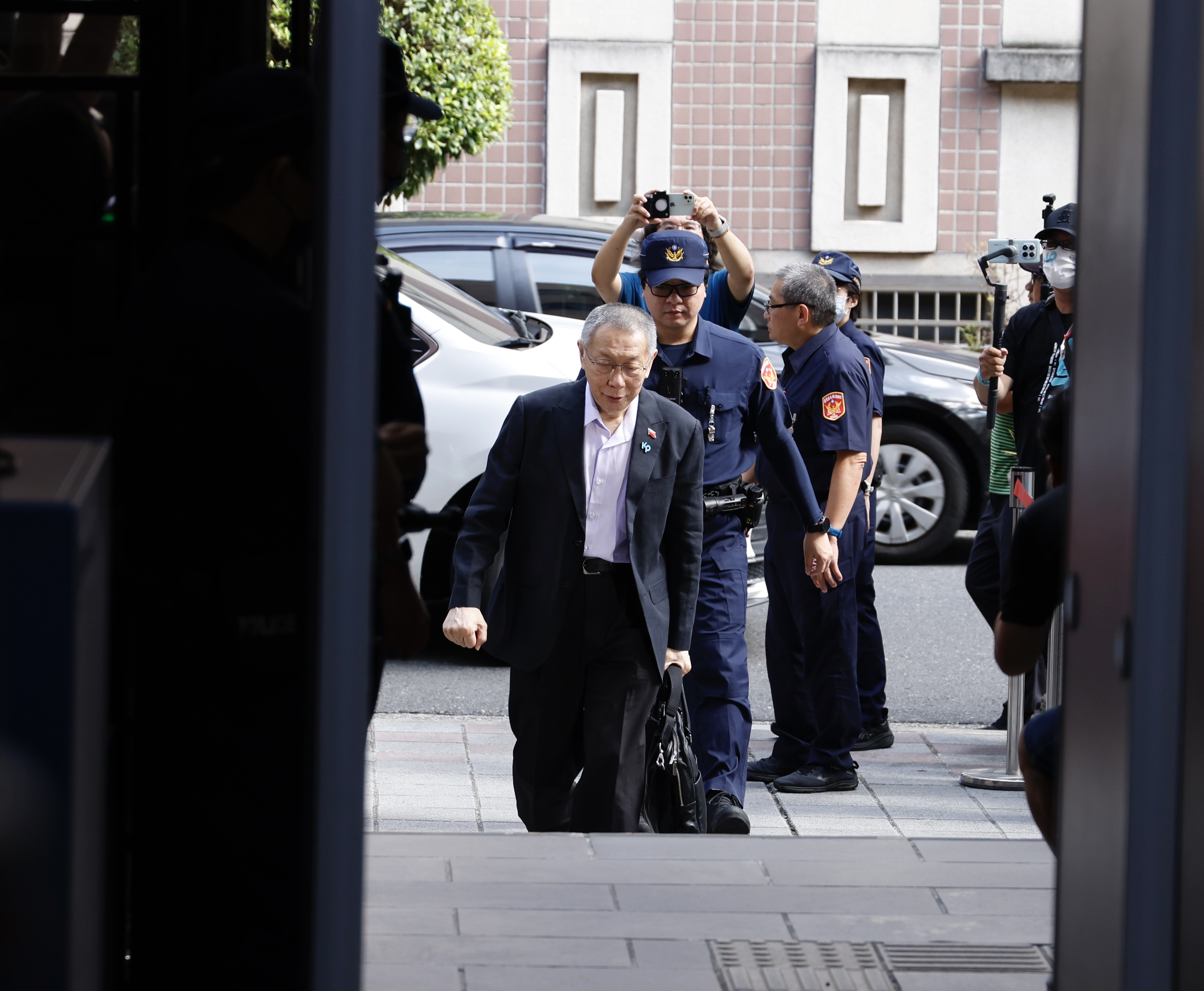 柯文哲回復延押至10月1日的遭羈押狀態。