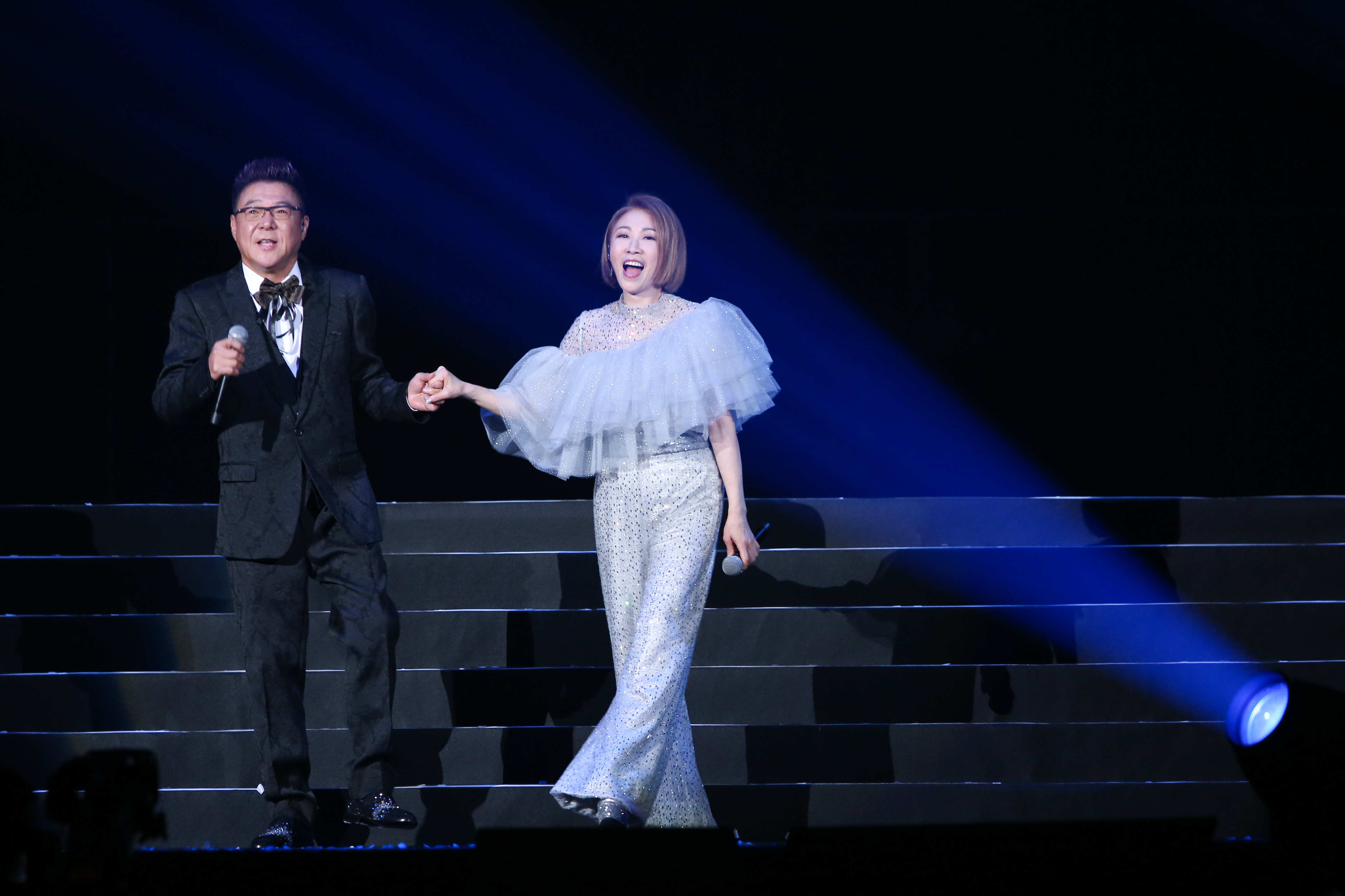 嘉賓李翊君驚喜現身,與姜育恆合唱〈愛我妳怕了嗎〉。
