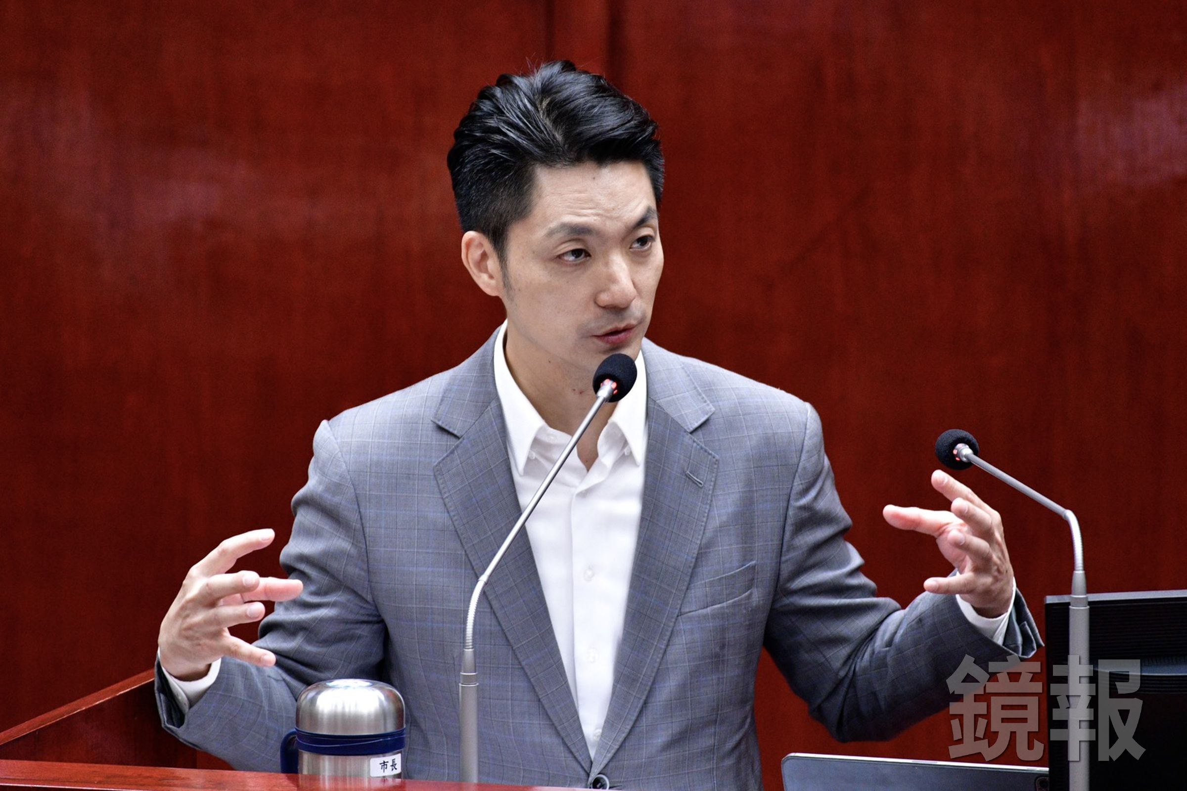 台北市長蔣萬安登上政論節目《新聞面對面》接受專訪。(鏡報李智為)