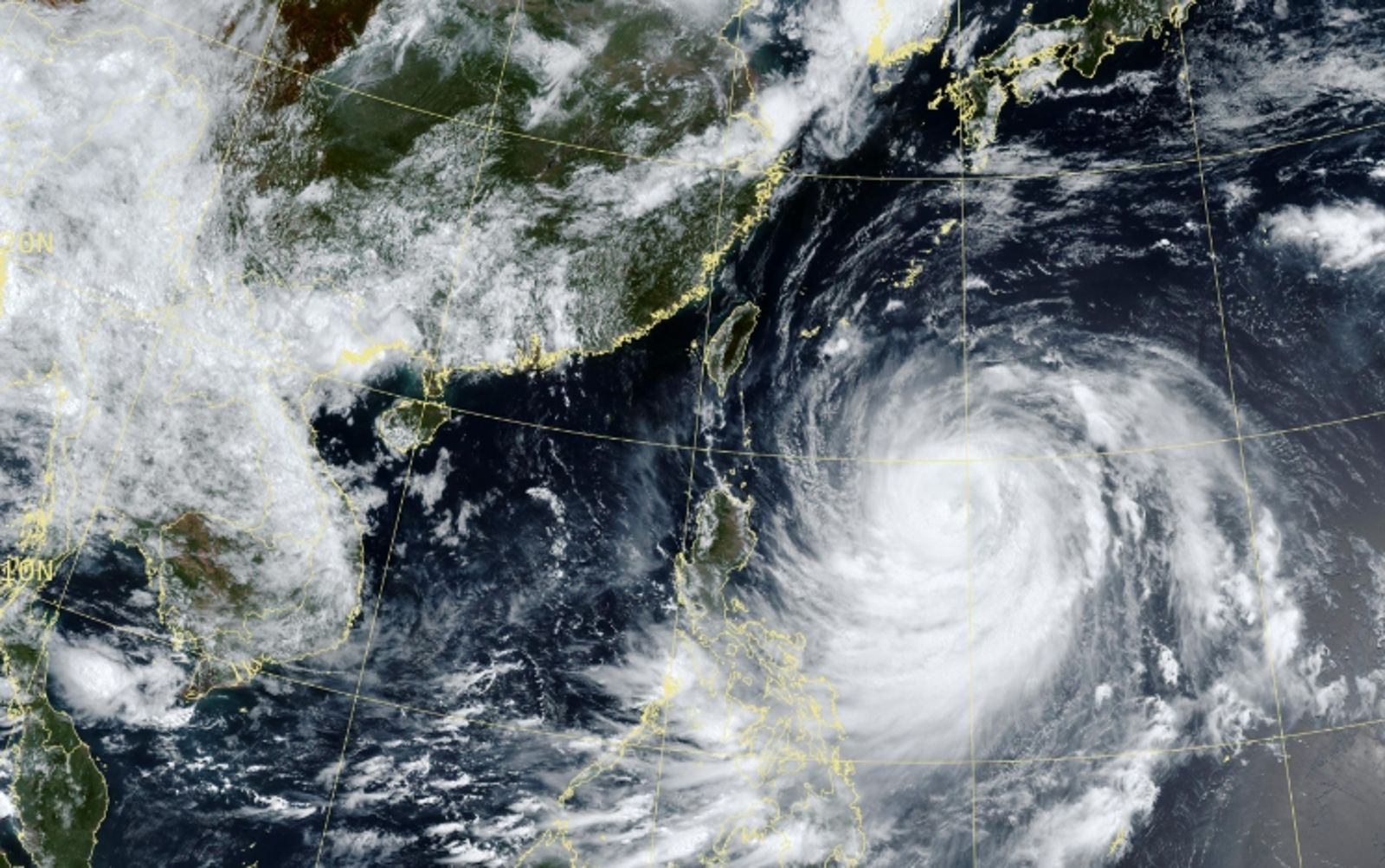 颱風巴威逼近 一圖掌握影響時程! 氣象署:14:30發海警、明清晨陸警