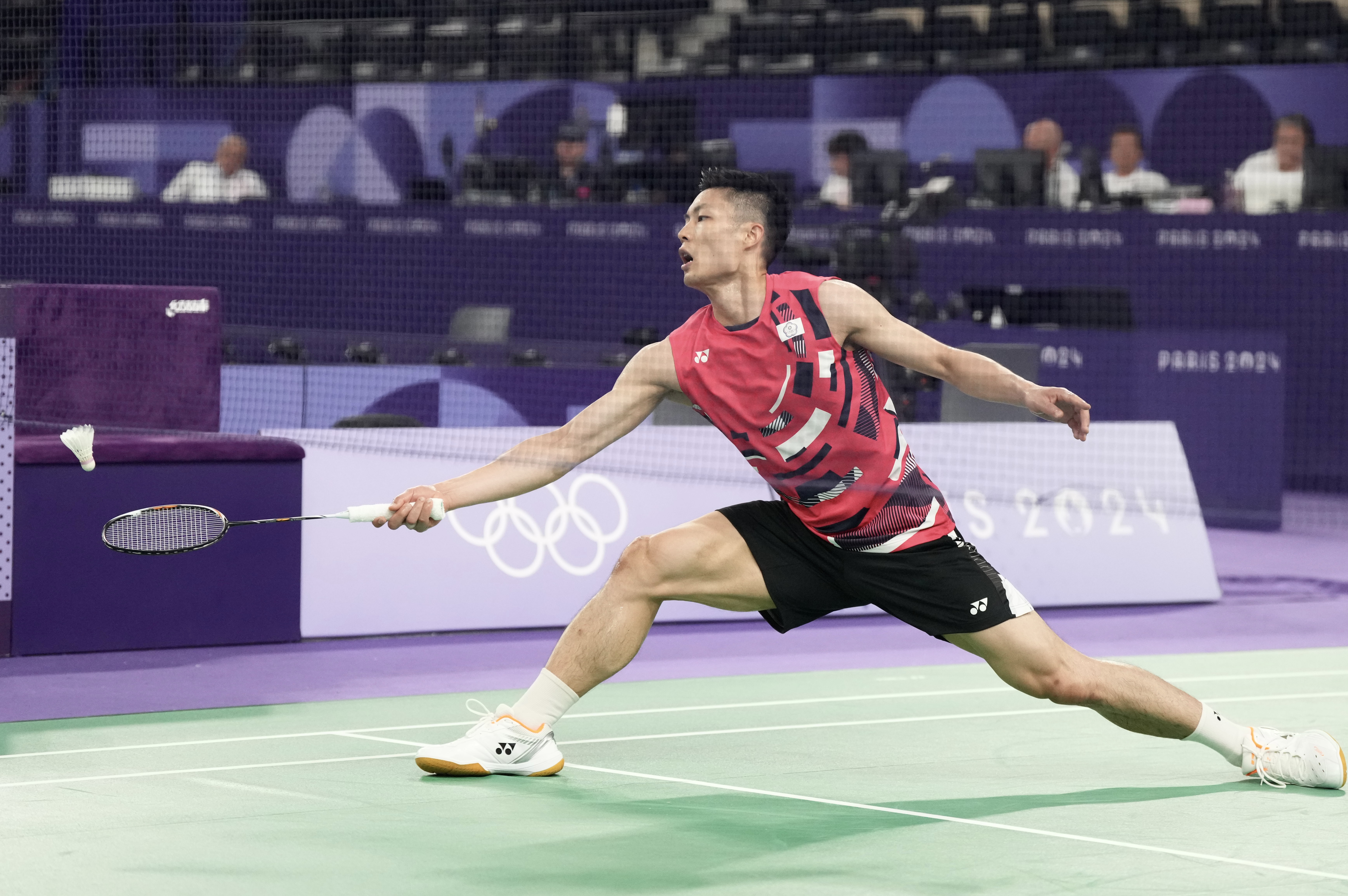 周天成今日於賽事中對上李卓耀。（中華奧會提供）