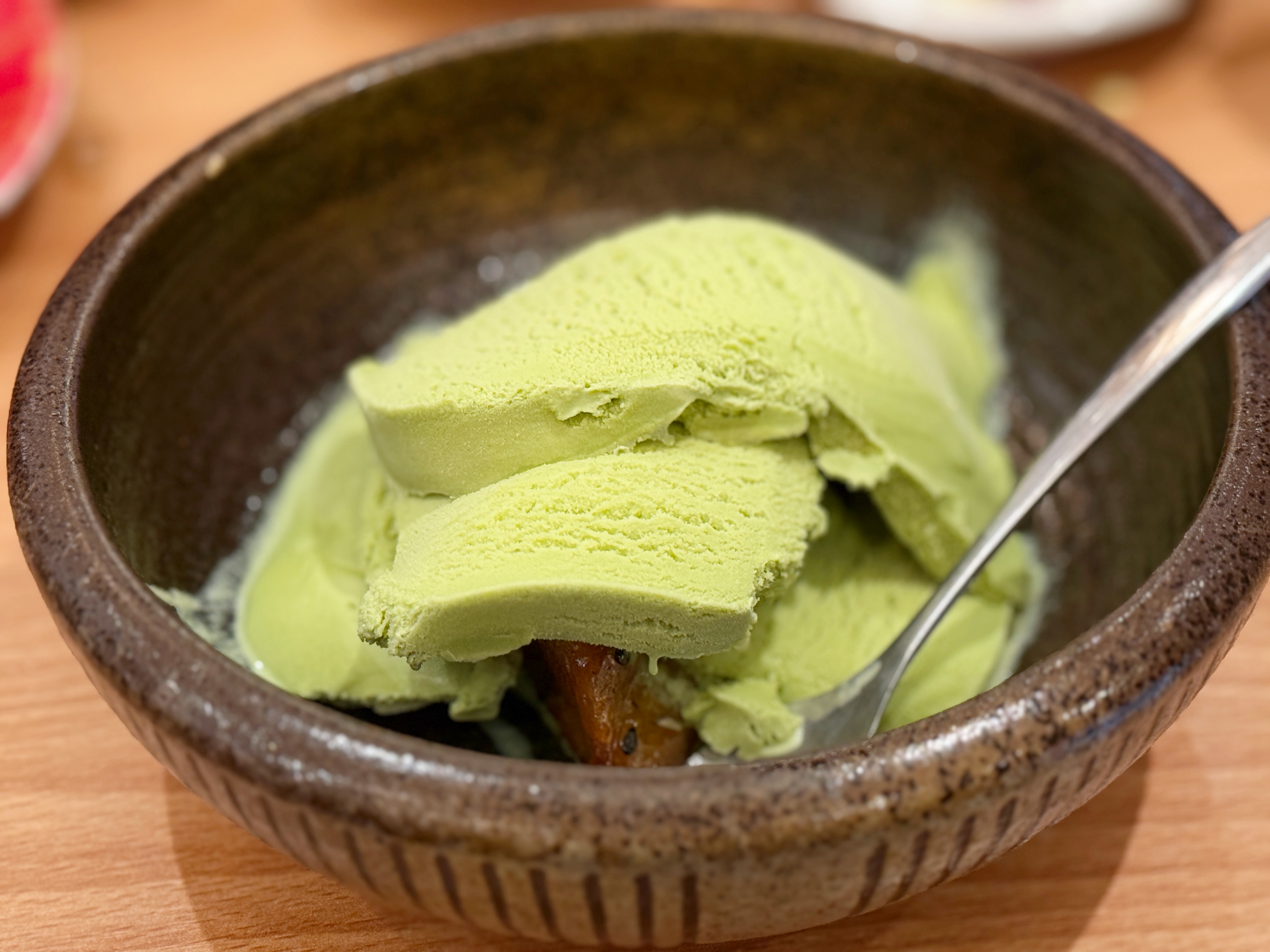 套餐美中不足就是少了甜品，飯後再單點一份「抹茶冰淇淋拔絲地瓜」就太完美了。（128元／份）
