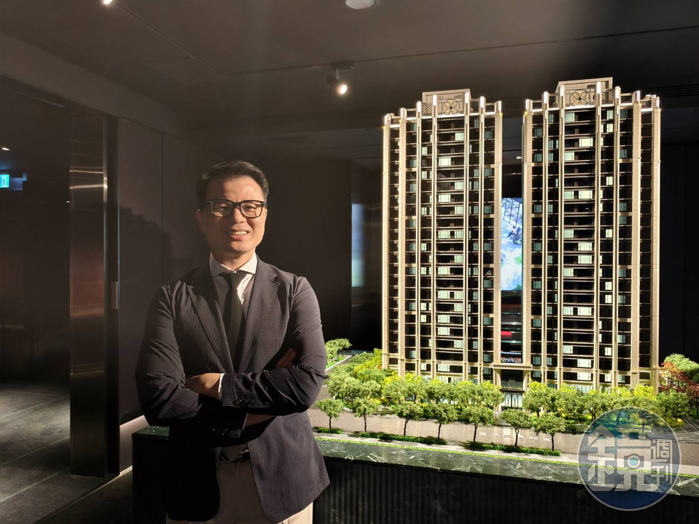 新店央北指標案「華固譽誠」憑藉1,513坪大基地與品牌實力,在市場觀望期仍繳出銷售逾8成的成績。