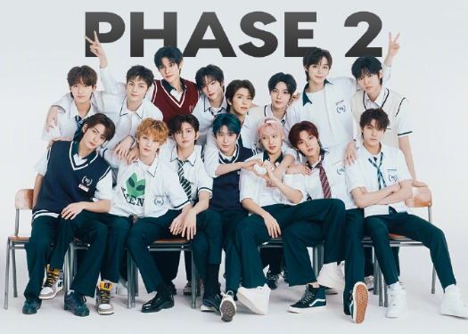 SMTR25被私生飯「闖宿舍強摸」。（翻攝自微博）