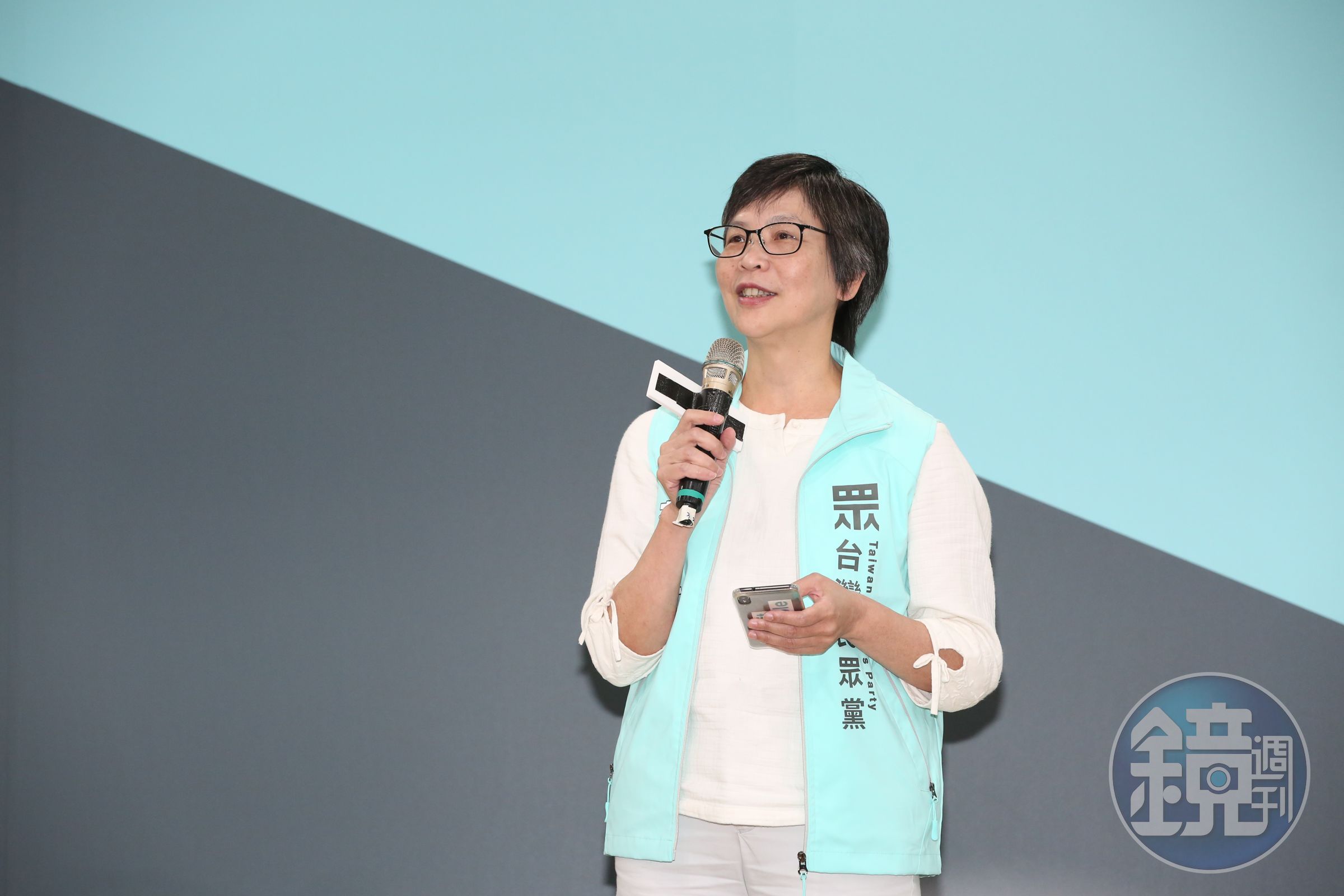 民眾黨前立委蔡壁如被問到尾牙有沒有看到愛莉莎莎,人當場愣住,坦言「沒人通知我…」(本刊資料照)