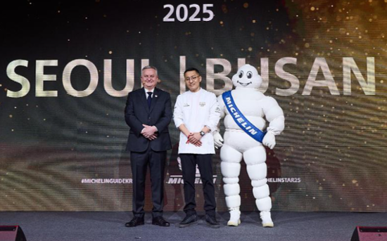 由姜珉九主廚率領的「Mingles」,在2025年首度摘下米其林三星榮譽。(翻攝網路)