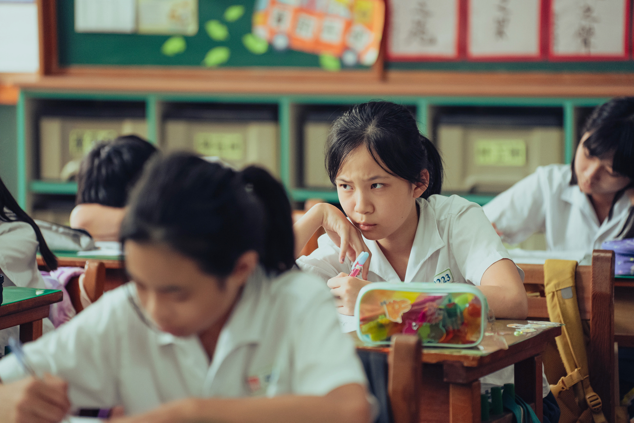 電影《小曉》女主角林品彤在戲外氣質沉穩且自律。（CatchPlay提供）