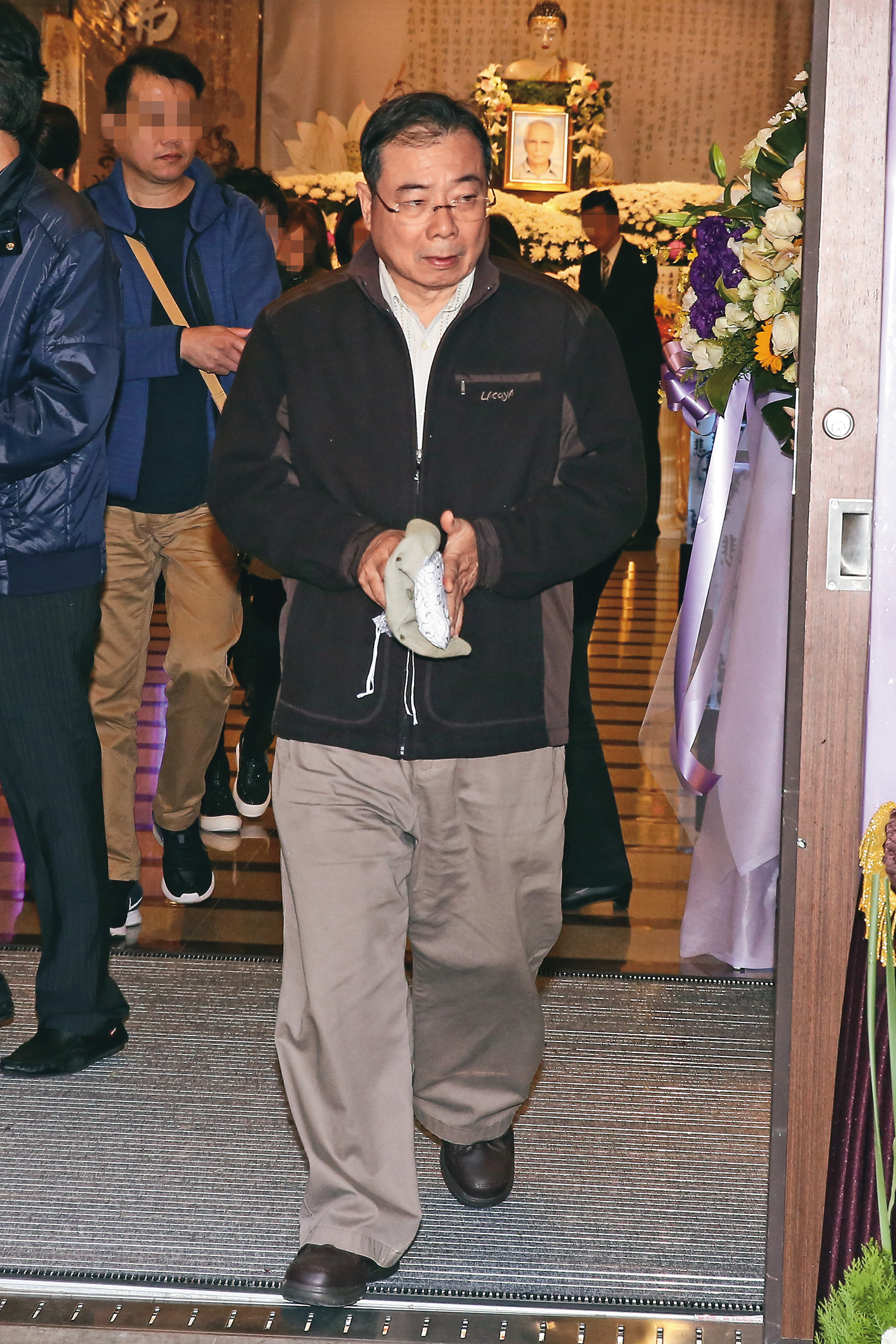 廖峻在演藝圈重情重義，昔日拍戲劇《嫁妝》的導演陳俊良過世時，還特地參加告別式。