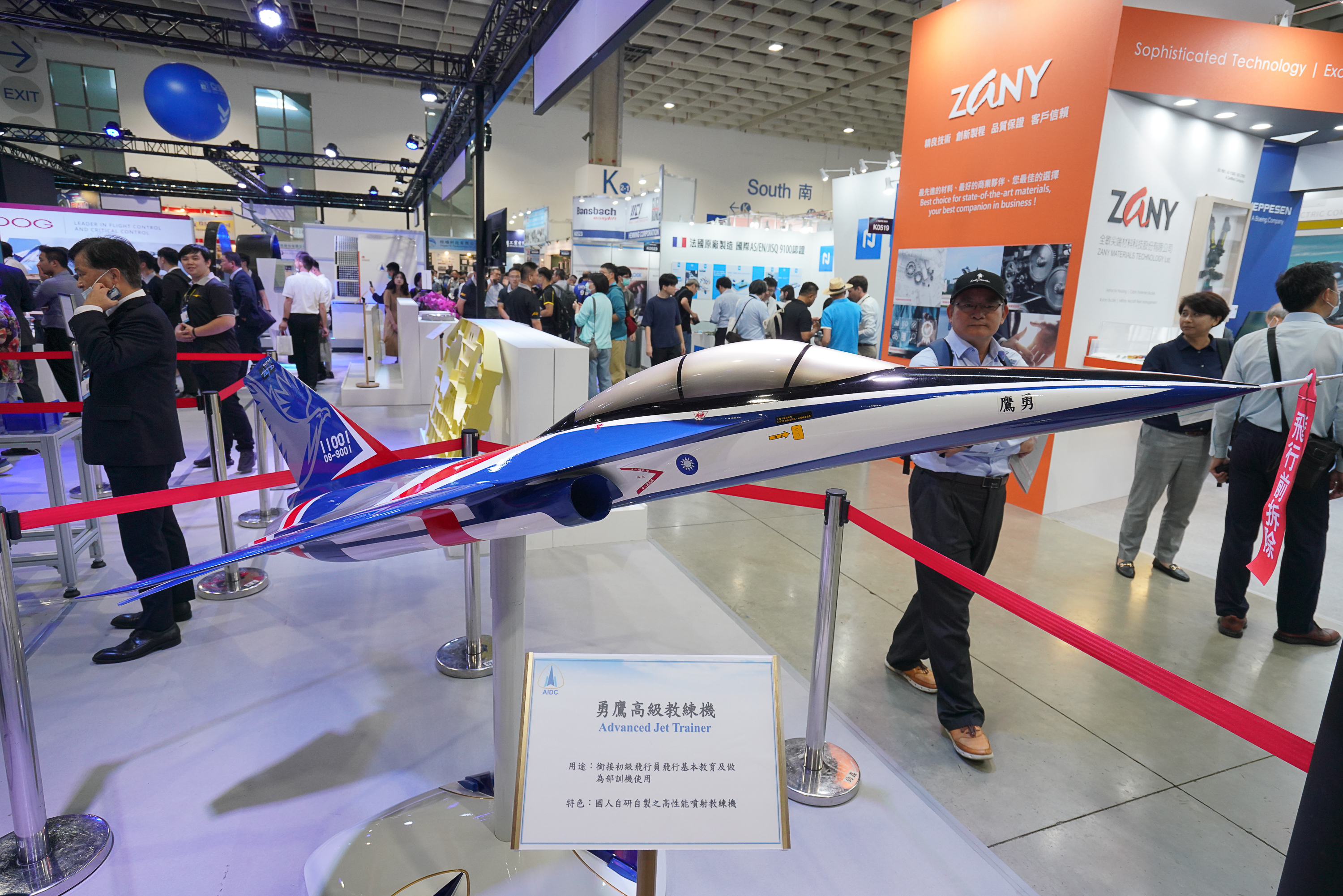 民進黨民調暫時領先，受惠政策利多的軍工股，成為盤面焦點。 