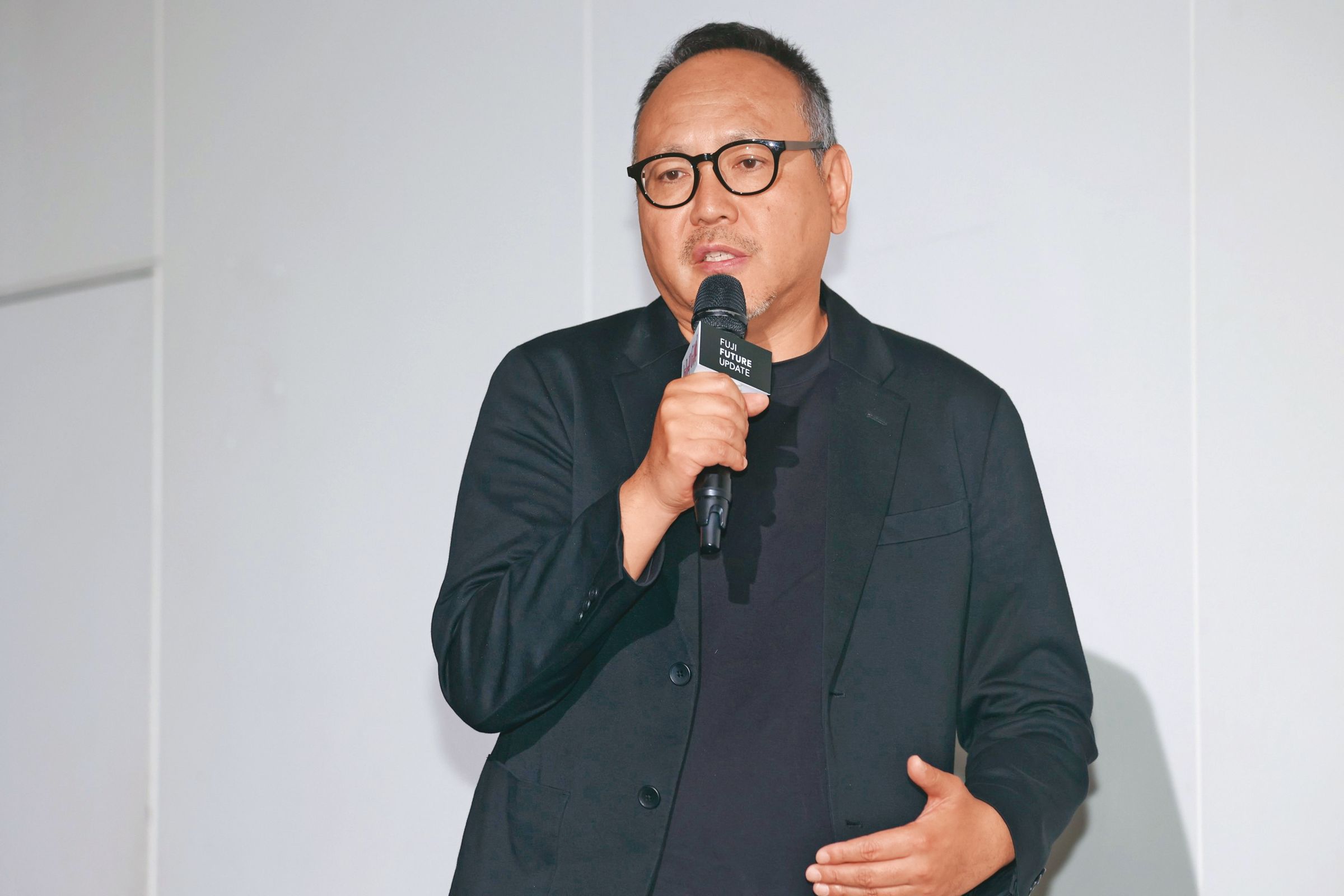 製作人兼導演加藤裕將利用20多年的日劇製作經驗首度嘗試跨國合製。（富士電視台提供）