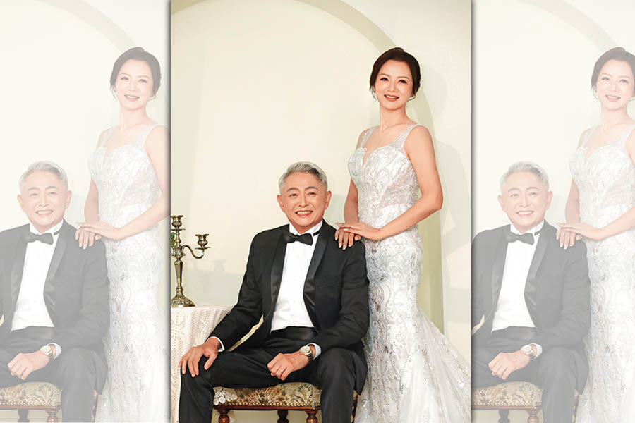 高欣欣（右）和李國超（左）婚後5年終於如願拍婚紗照。