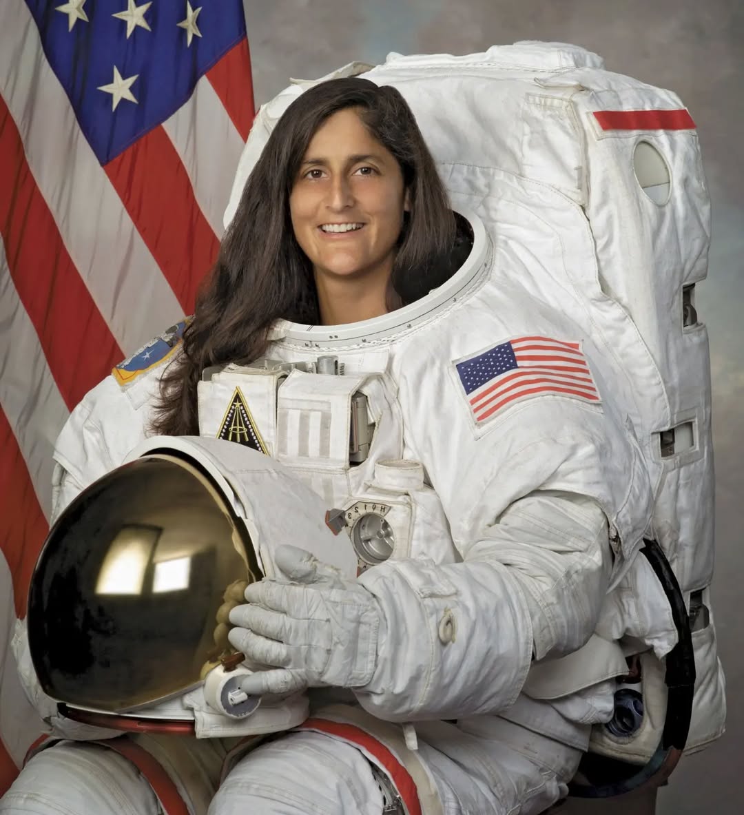 威廉斯1998年獲選加入NASA太空人團隊。（翻攝astronaut.sunitalynwilliams.fc IG）