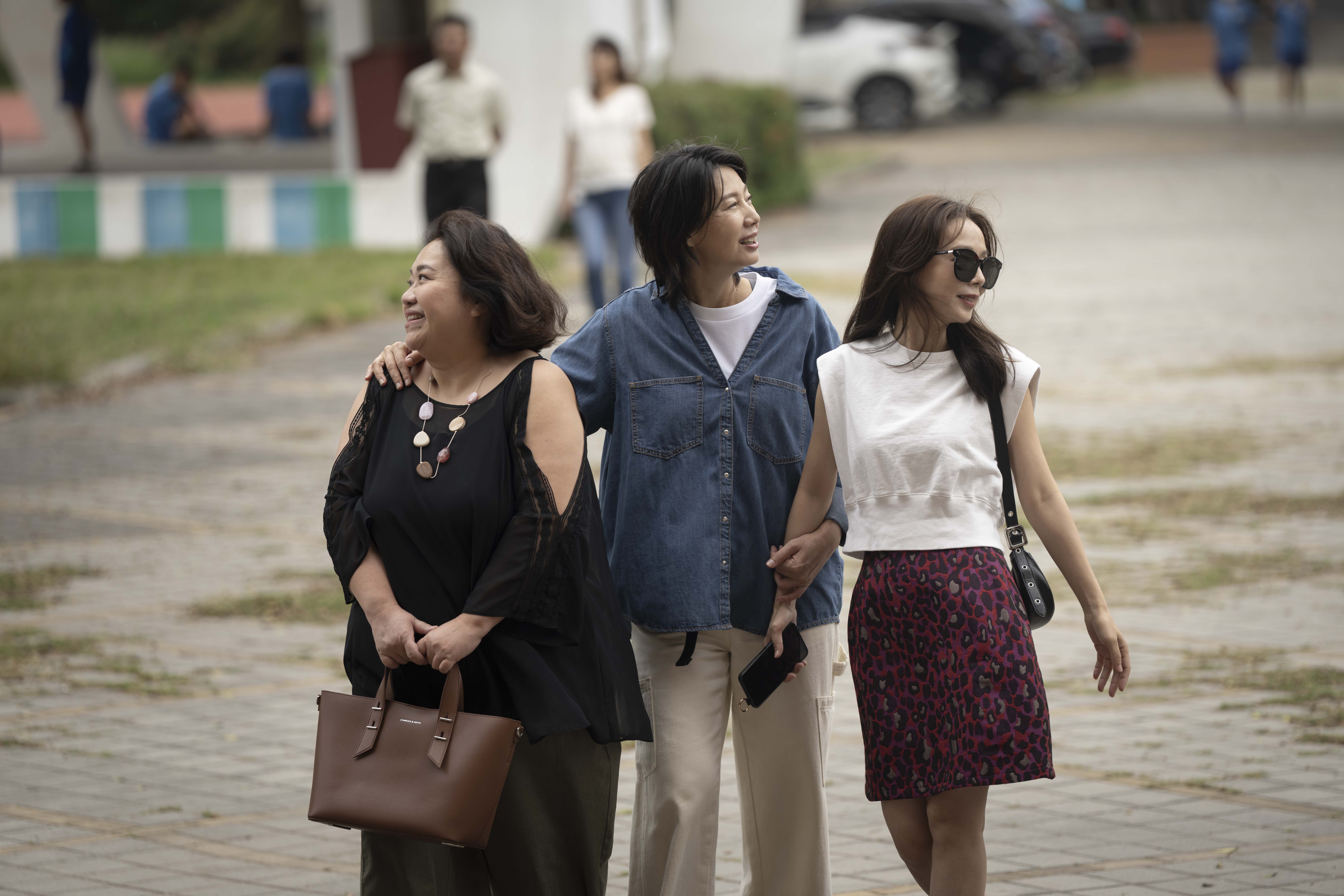 鍾欣凌、丁寧、孫淑媚主演新戲《拜六禮拜》 展現中年女子的心情。（華視、公視台語台提供）