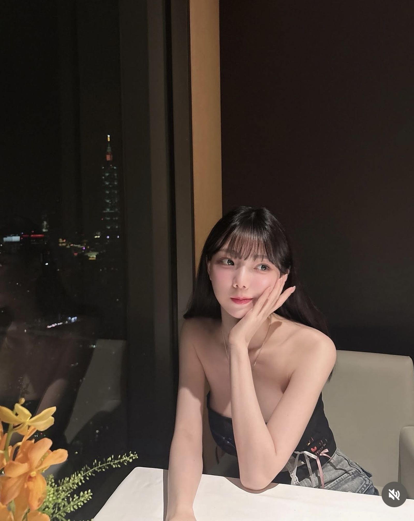 啾啾曾蟬聯3屆「JKF百大女郎」冠軍。（圖／翻攝自啾啾IG)