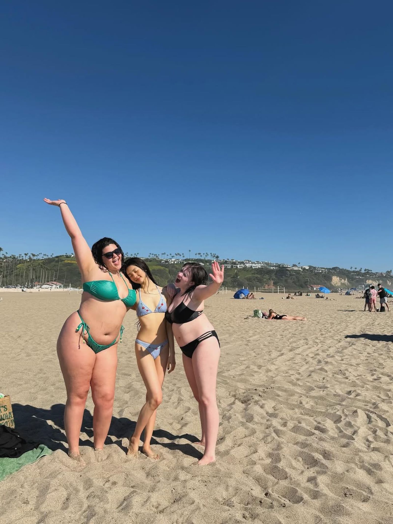 《爸爸去哪兒》多多20歲了！「海邊比基尼辣照」連發大解放