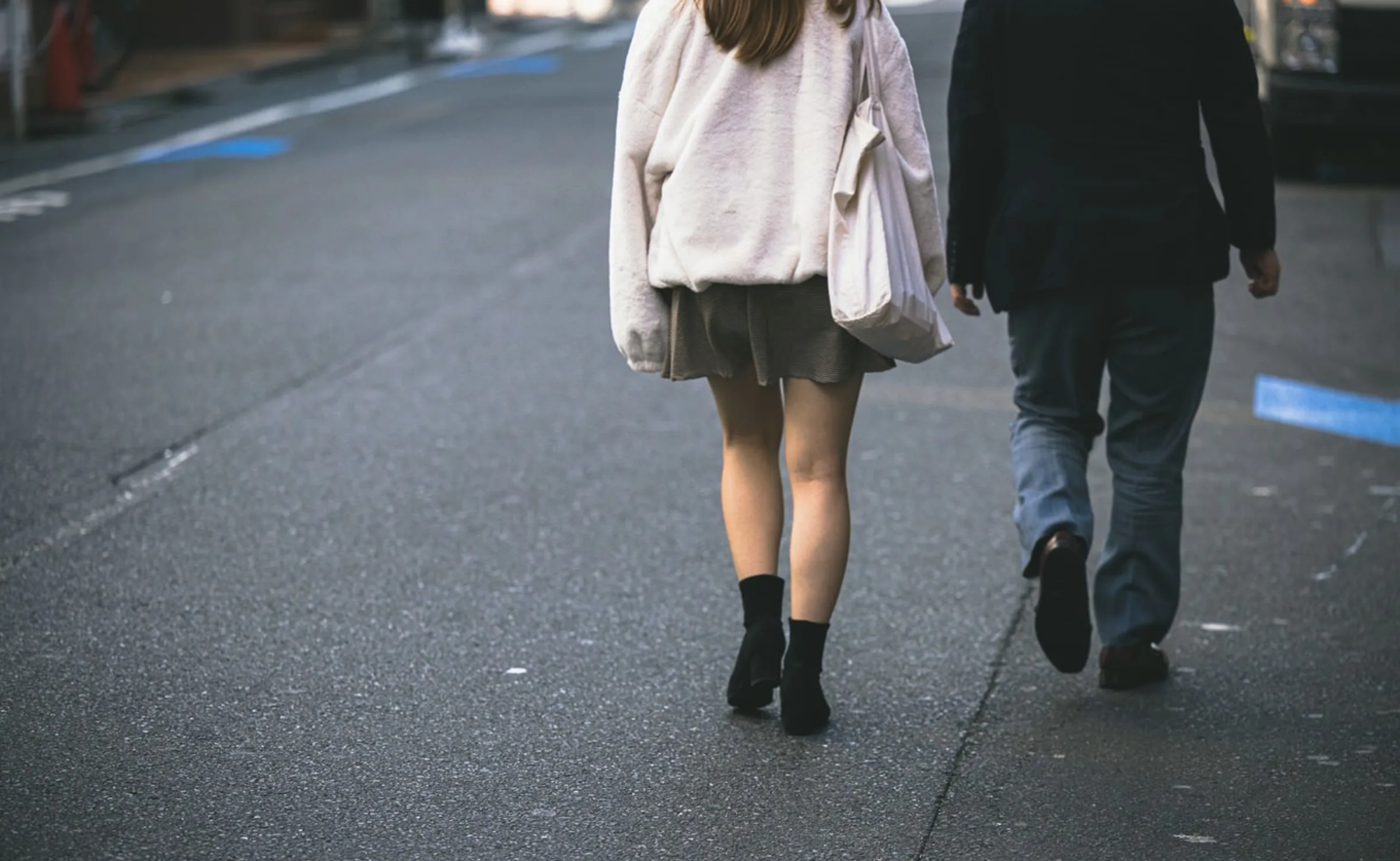 新北一名科技公司老闆多次帶女同事回家偷情。(示意圖,Pakutaso)