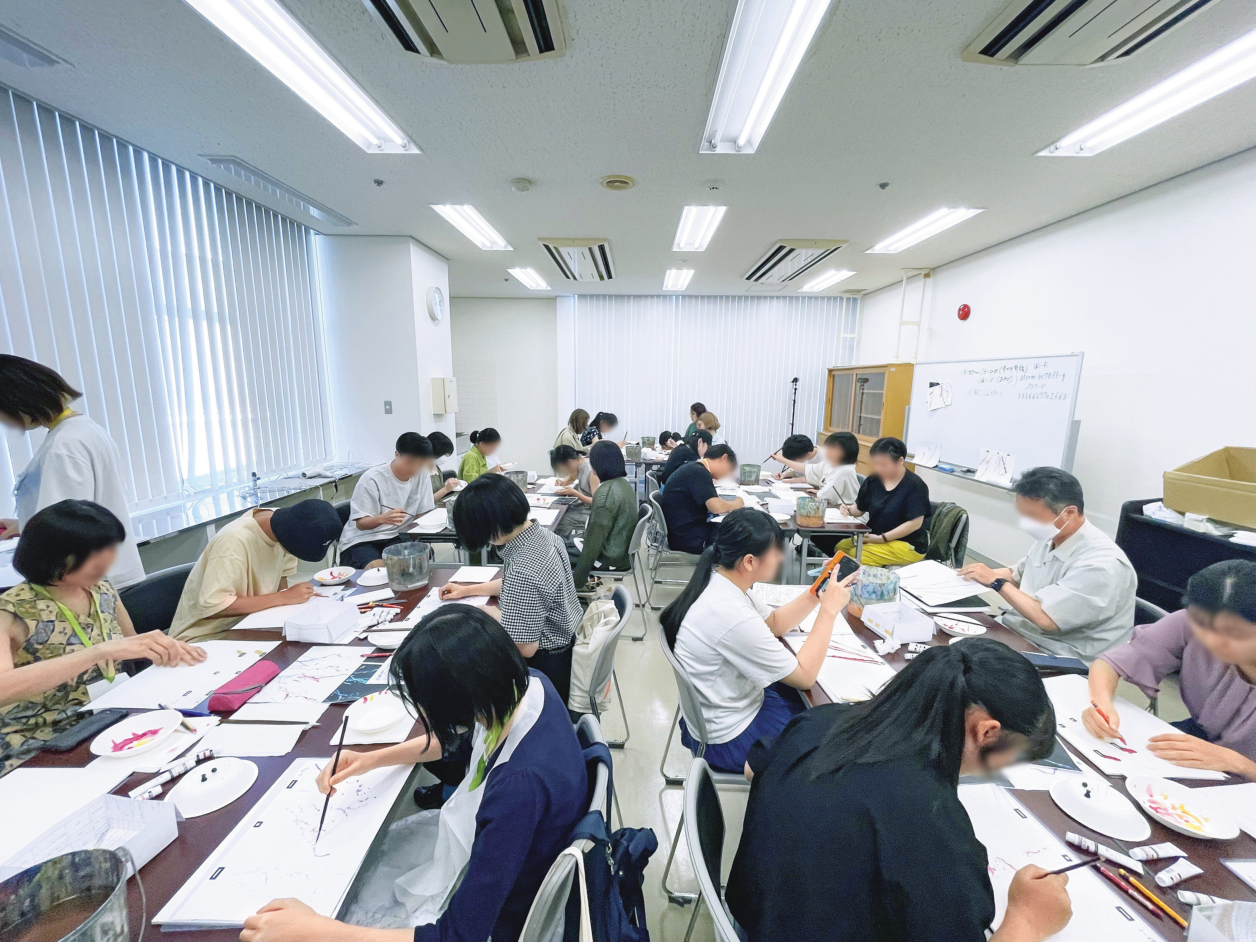 《花綠青綻放之時》的煙火場面透過「廣島動畫季」工作坊邀民眾參與。（華映娛樂提供）
