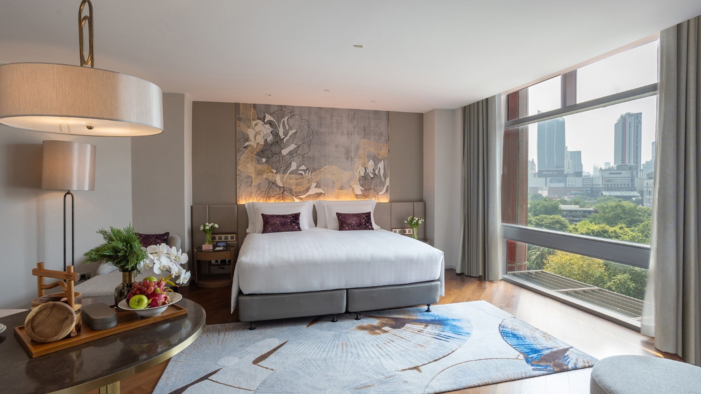 Chatrium曼谷大酒店的Premier Room，採用低飽和度的溫暖色調，住起來相當舒適。（Chatrium提供）