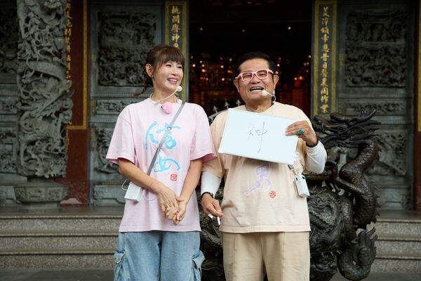 許效舜、鄭仲茵今出席新節目開播記者會。（東森提供）