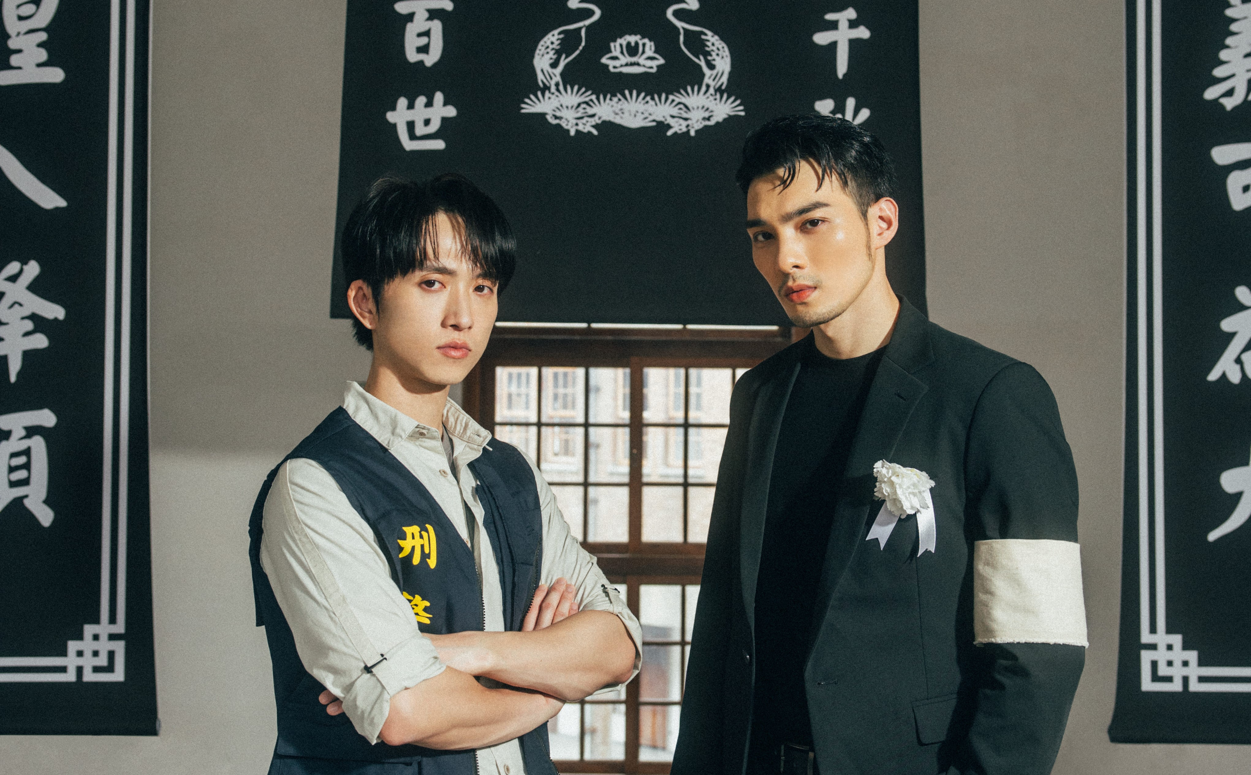 邱鋒澤與黃偉晉睽違3年合體釋出全新單曲《過去式》MV。（原音兄弟提供）