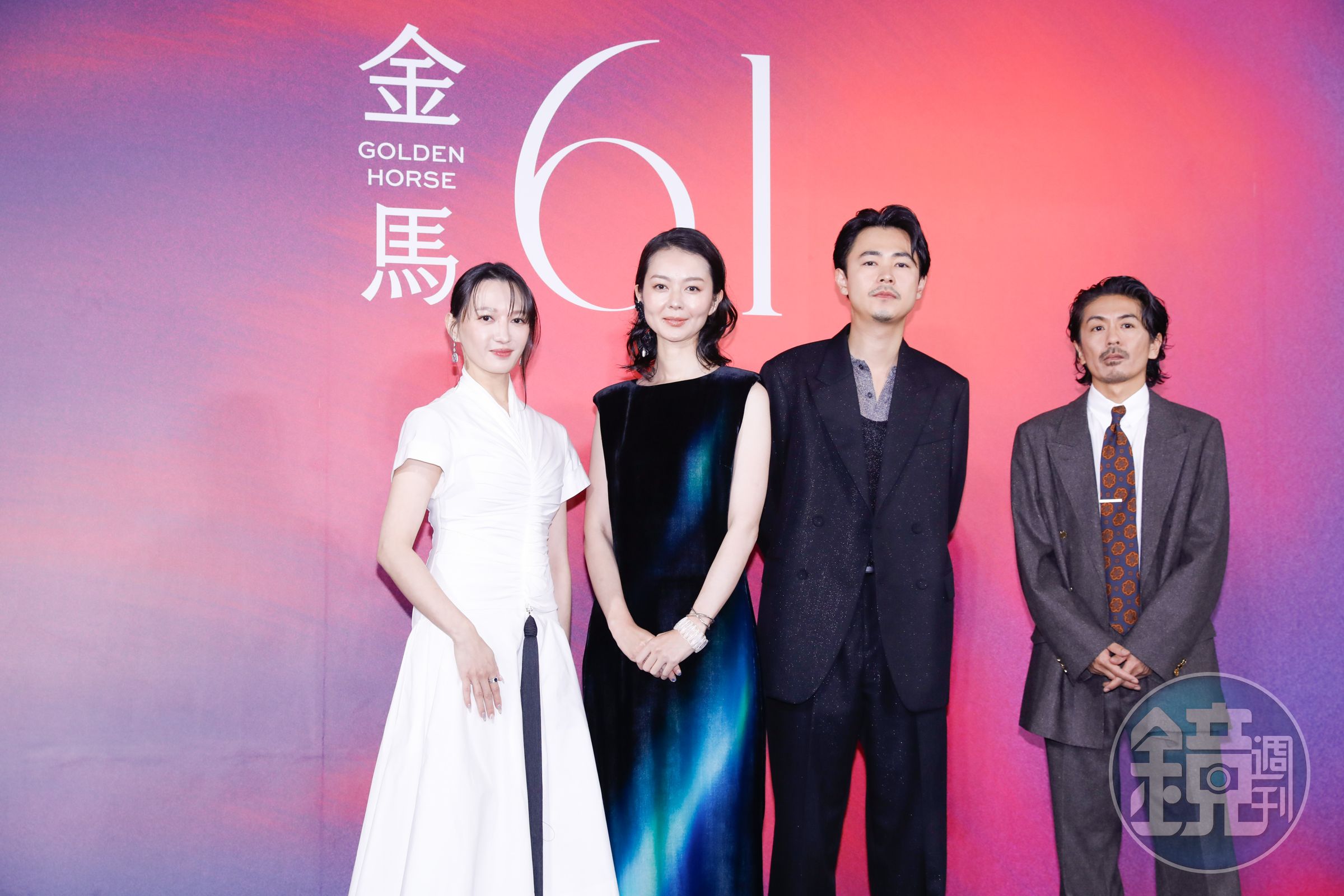 日本電影《雨中的慾情》主演群今(11日)現身金馬影展星光首映。(右起:森田剛、成田凌、中村映里子、李杏)