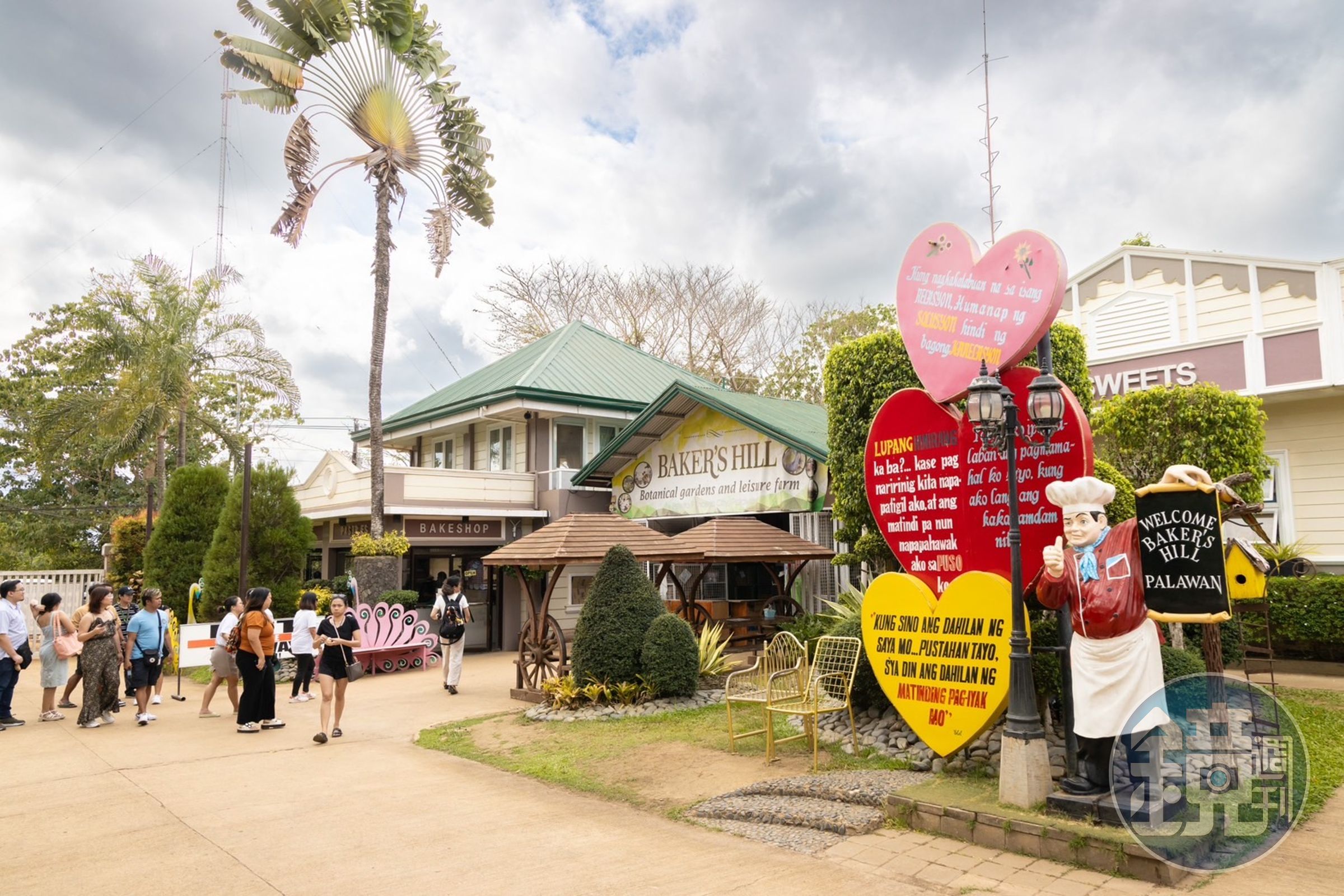 麵包山主題公園中除了多元的拍攝點，也有多家餐廳以及麵包坊。