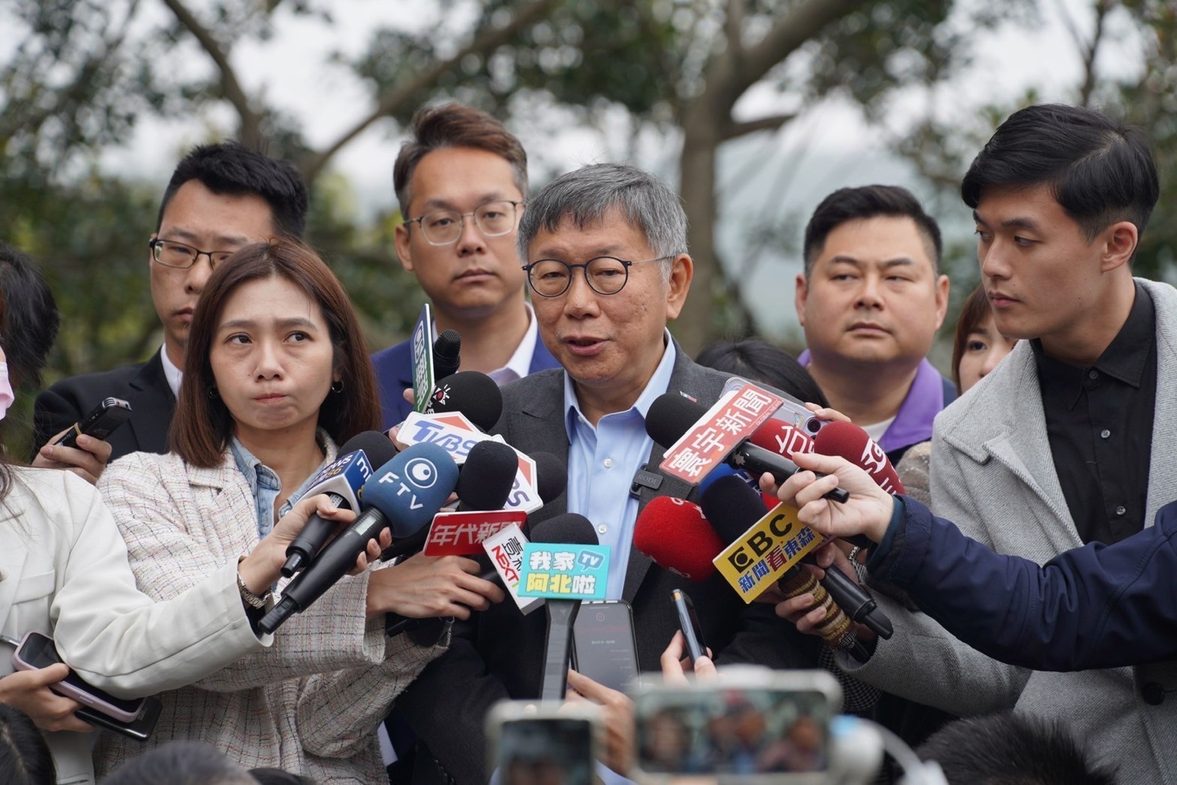 柯文哲酸民進黨對游錫堃袖手旁觀,擺明是要把他做掉,吳崢反批柯無中生有、搬弄是非。(民眾黨提供)