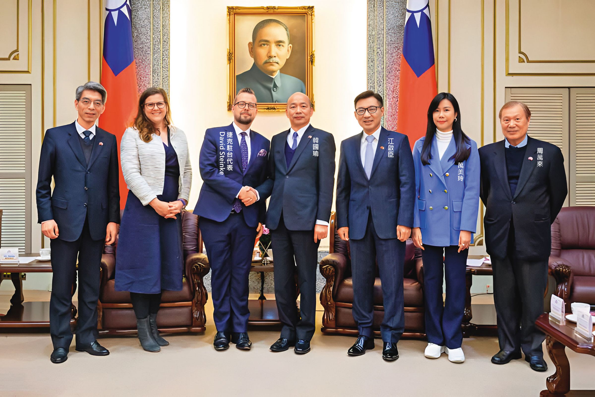 立法院長韓國瑜4月初接見捷克駐台辦事處官員,如今韓辦正評估7月中旬率團出訪捷克的可能性。(立法院提供)