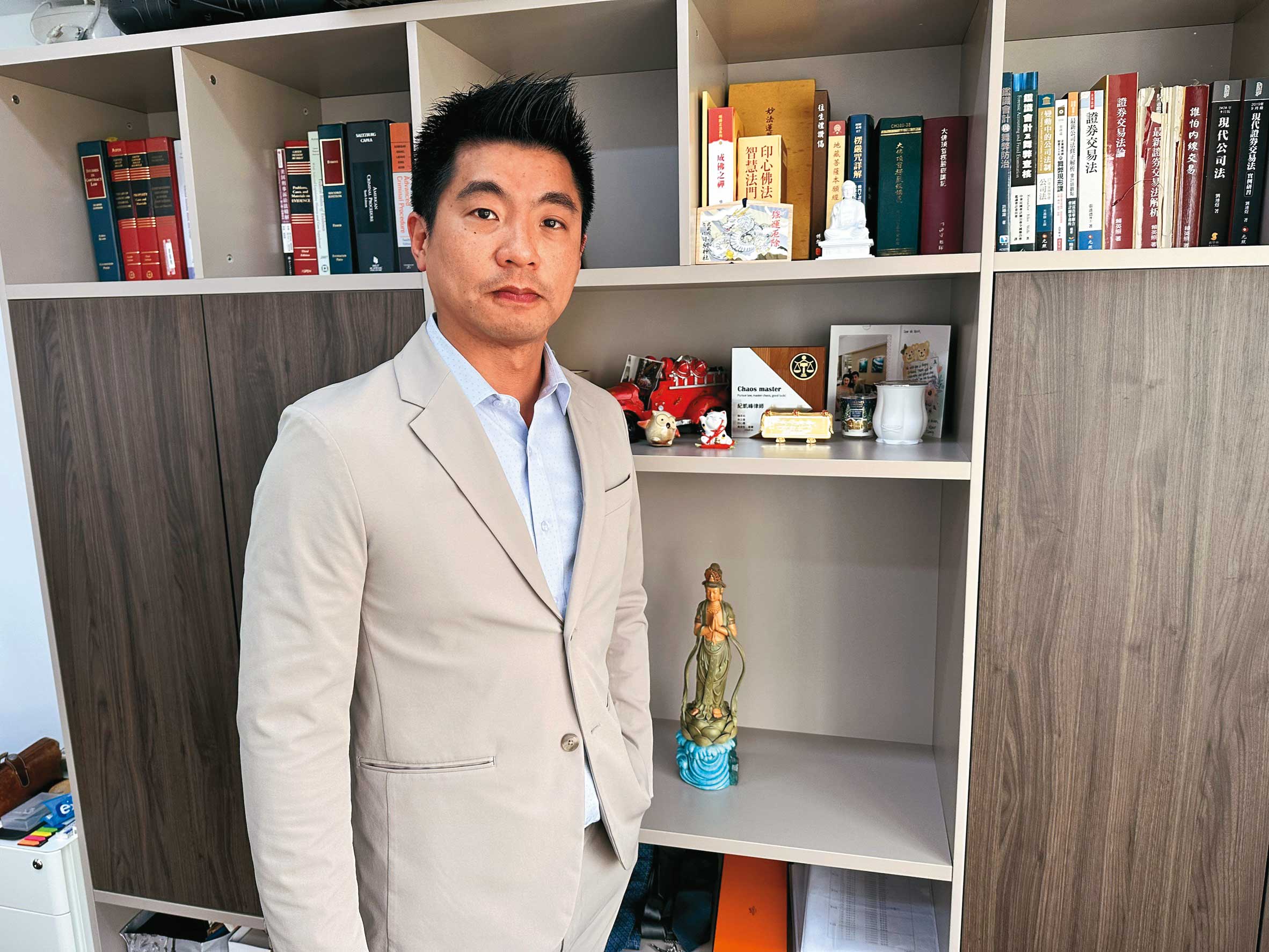 高院金融庭前法官紀凱峰曾審理過中信CTO案。