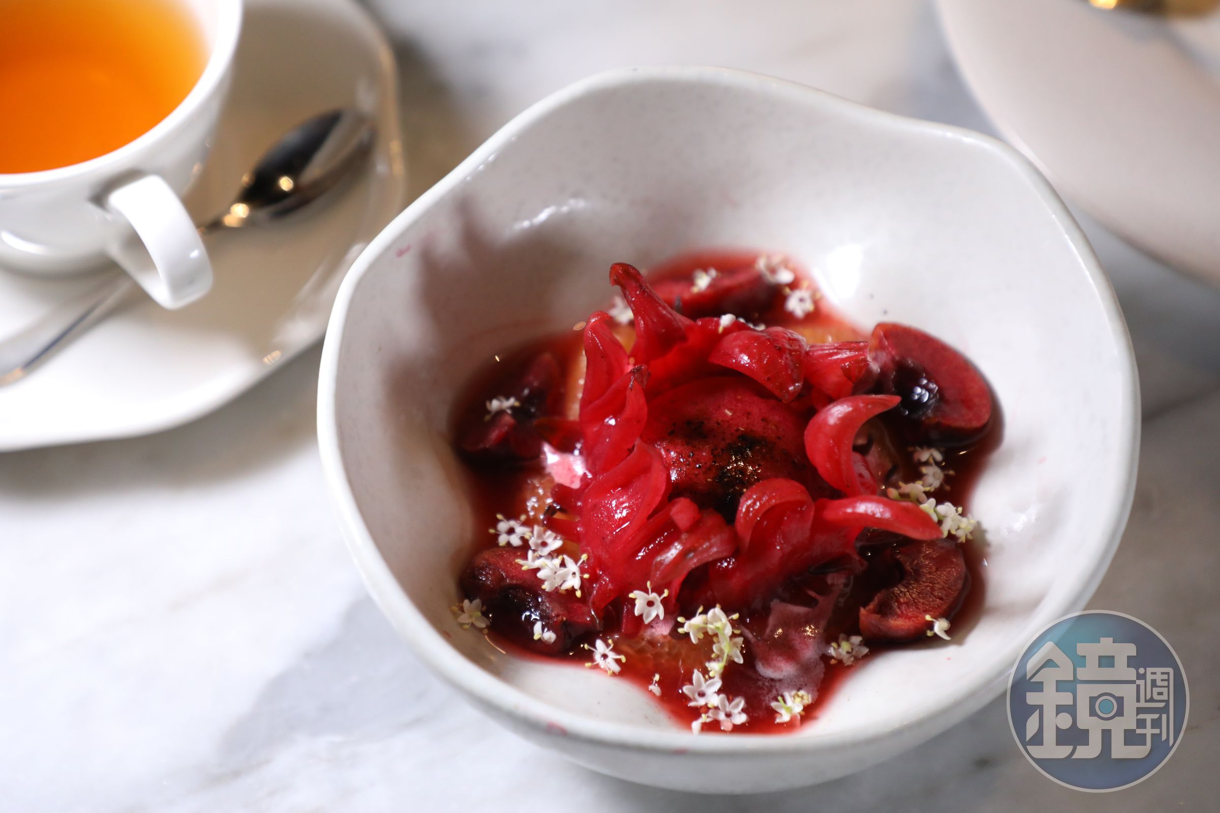 貌似蜜餞的「Chamoy Sorbet」味道鹹酸辣兼具。(350泰銖/份,約NT$309)