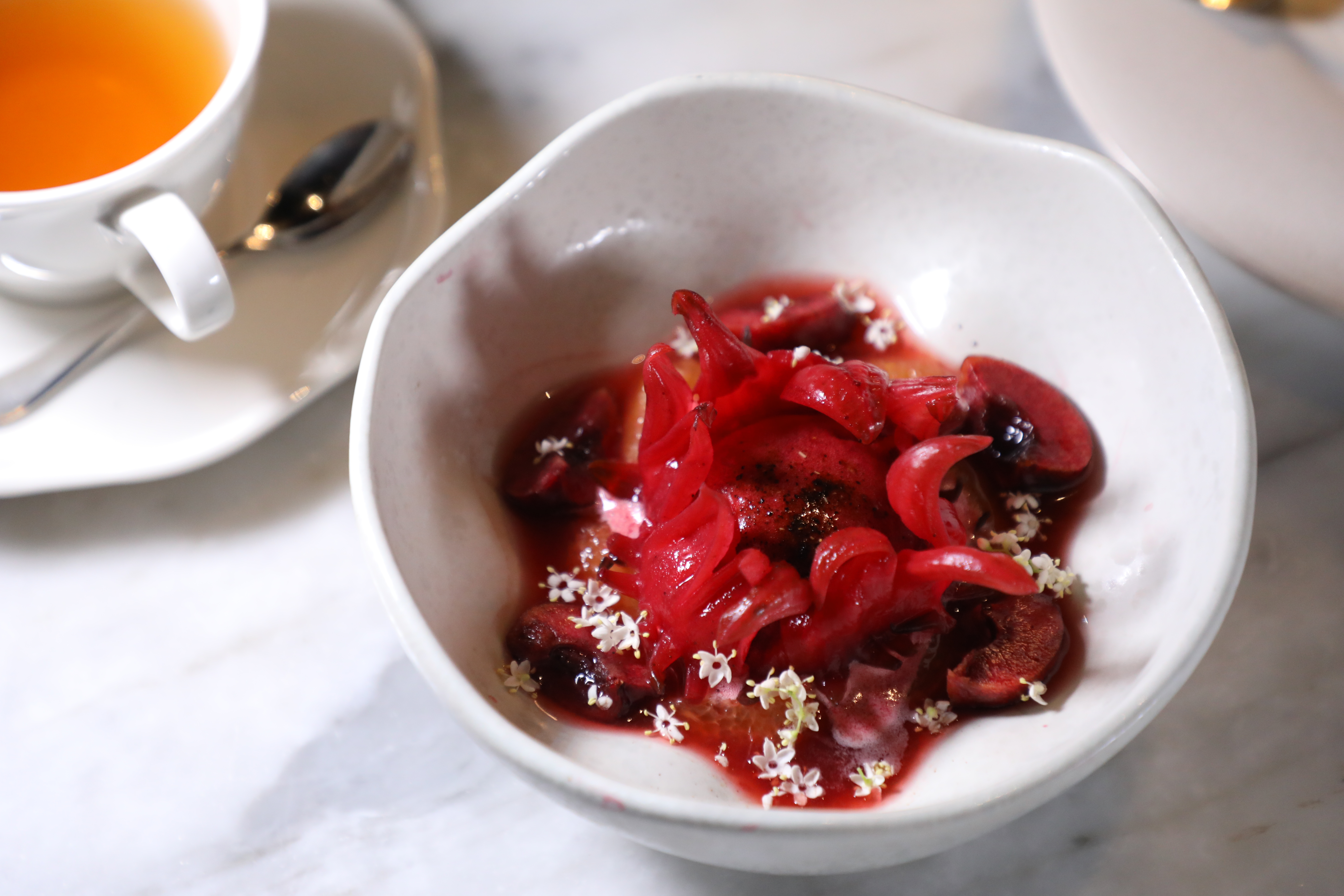 貌似蜜餞的「Chamoy Sorbet」味道鹹酸辣兼具。(350泰銖/份,約NT$309)