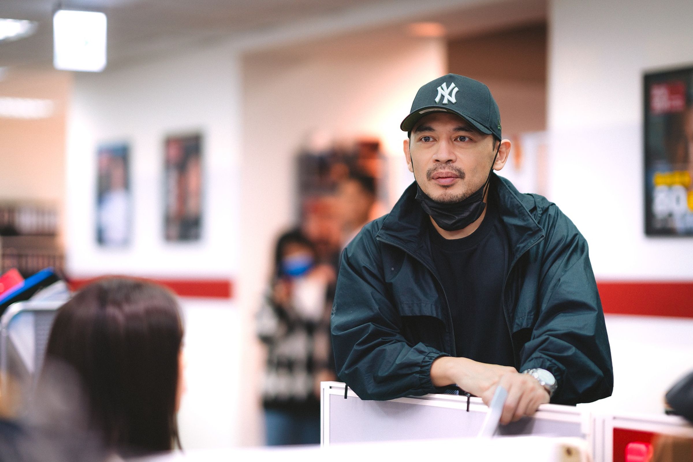 阿Ken認為工作即便微小，能盡力的就盡力去做，就有一種價值存在。（鏡文學提供）