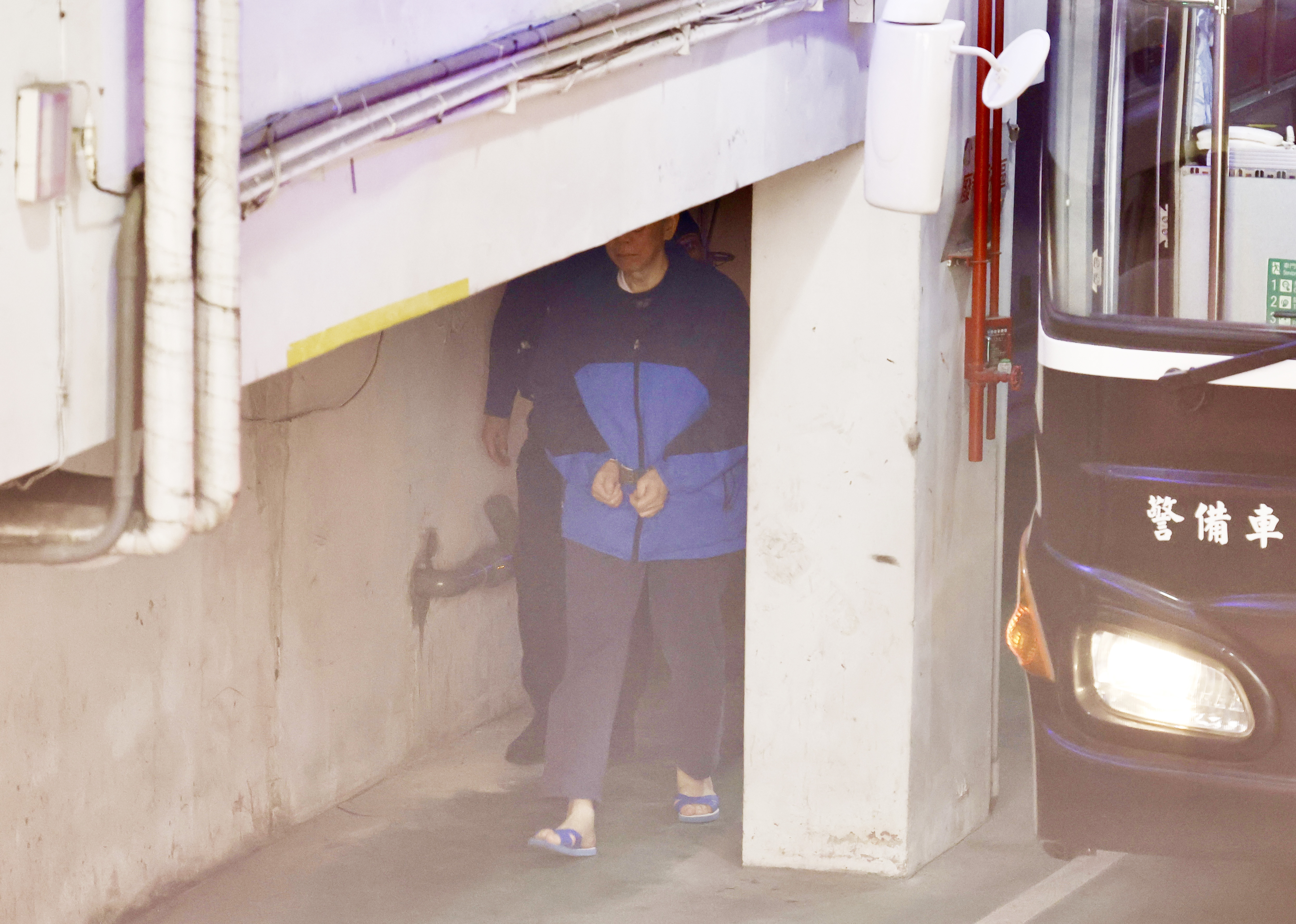 台北地院下午提訊柯文哲出庭進行準備程序並訊問是否延押。