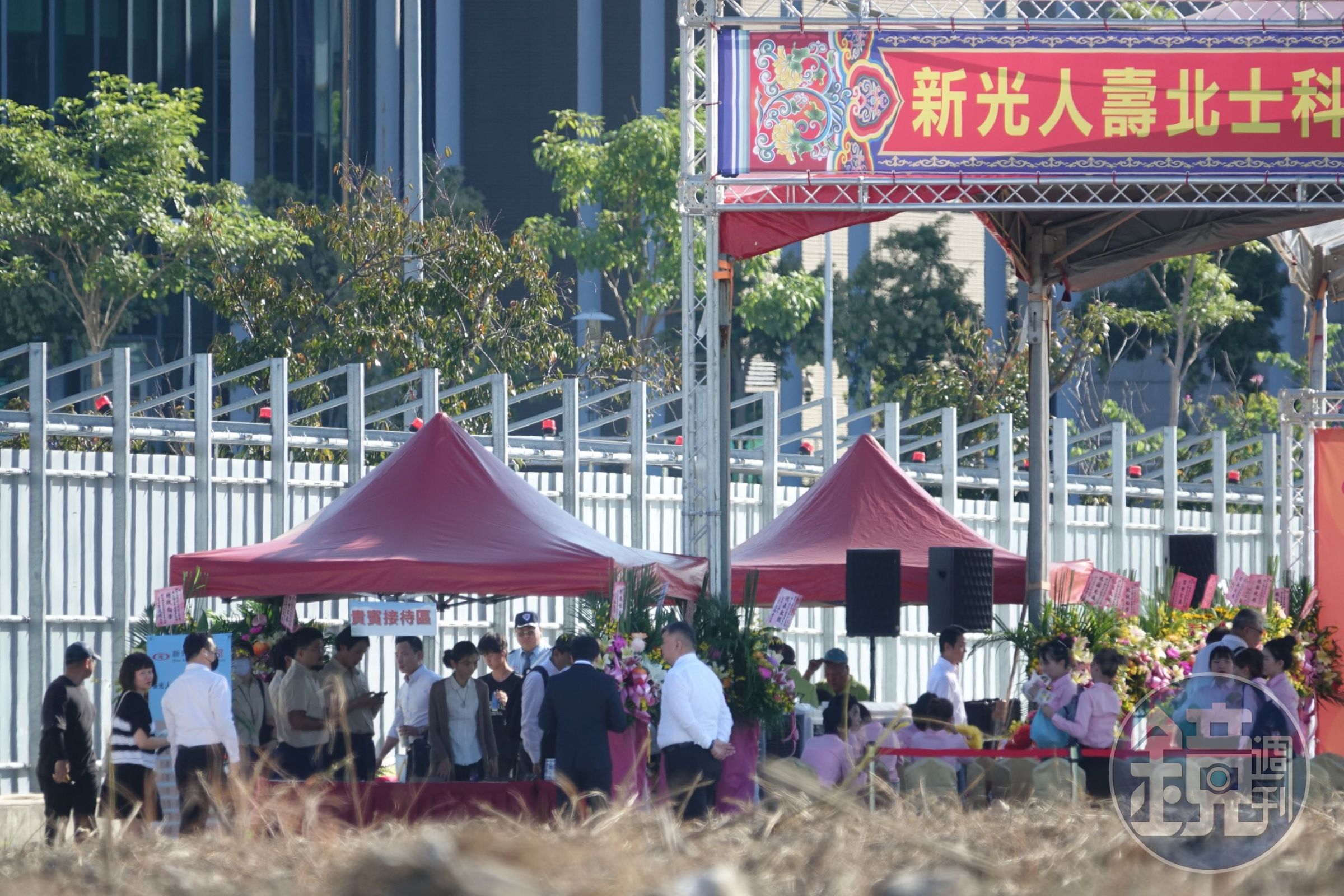 北士科T17、18今舉行動土典禮,相關人員上午陸續進場。