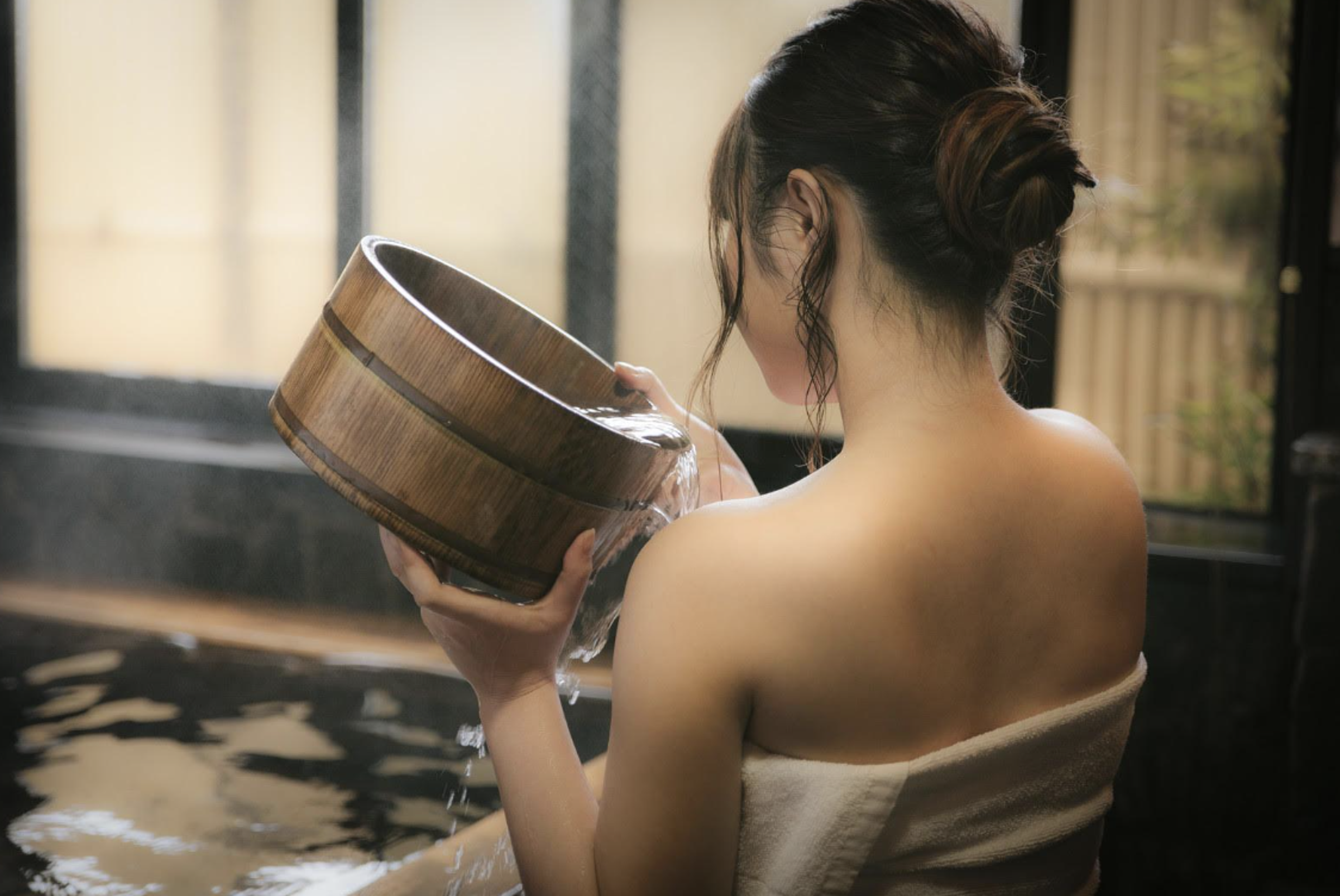 住在日本的台灣人分享,現在有些溫泉店家開始接受身上有「小刺青」的民眾。(示意圖,Pakutaso)