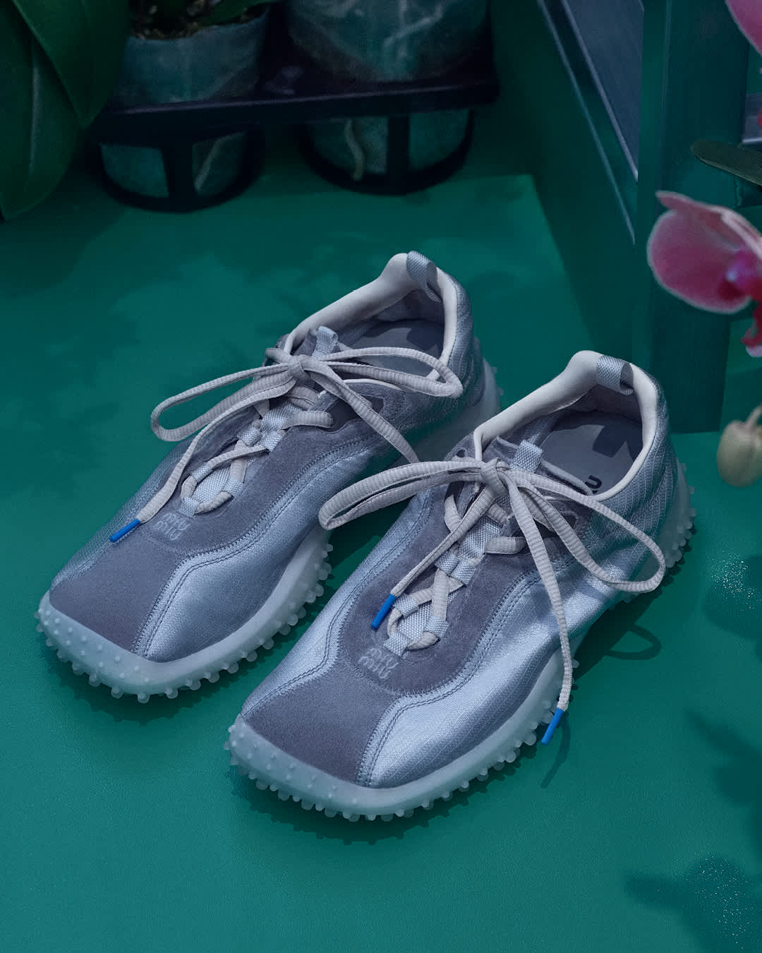 Bubble運動鞋。NT$37,500（MIU MIU提供）