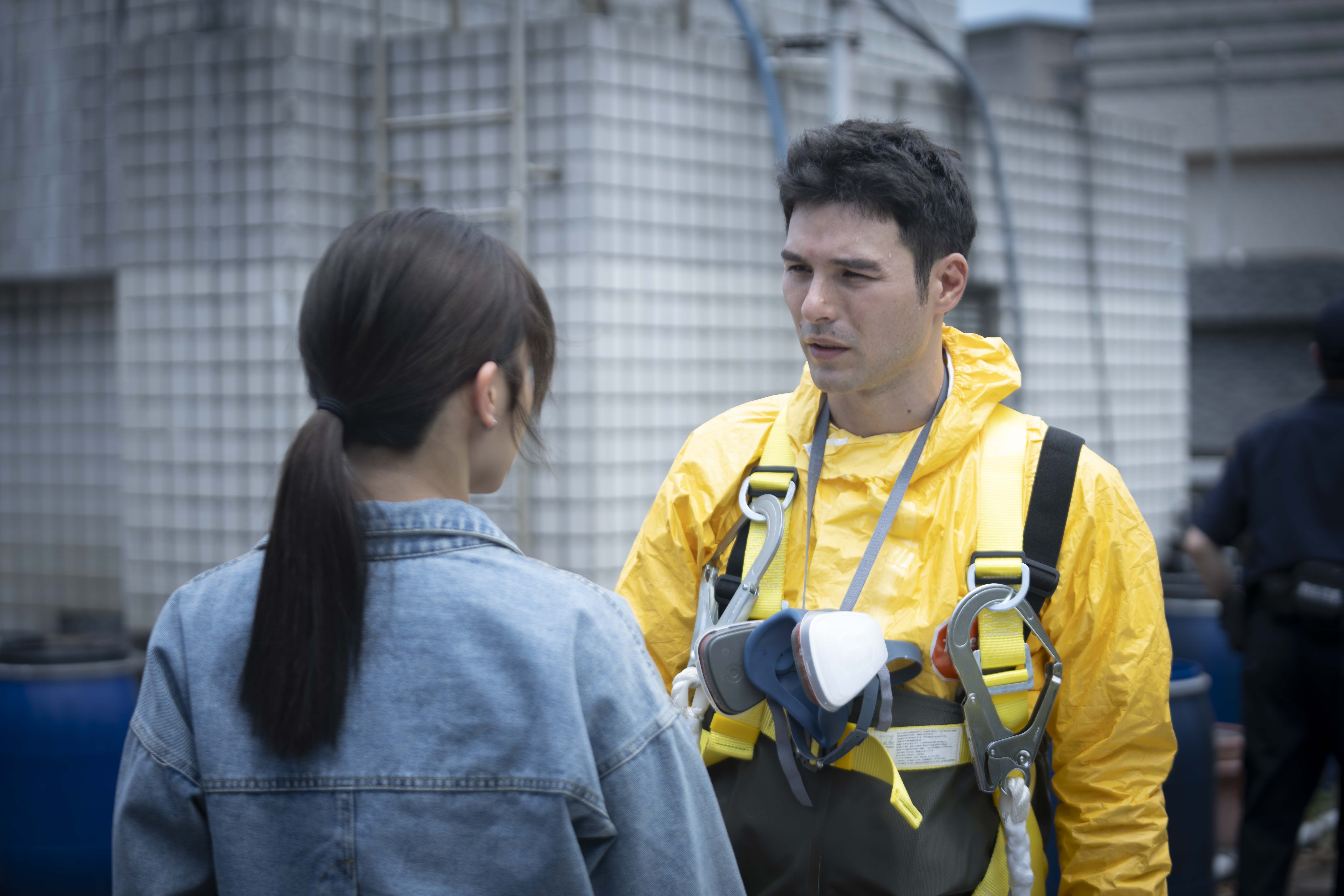 宋芸樺戲外透露鳳小岳是自己小時候的男神 。（人生清理員影集版提供）