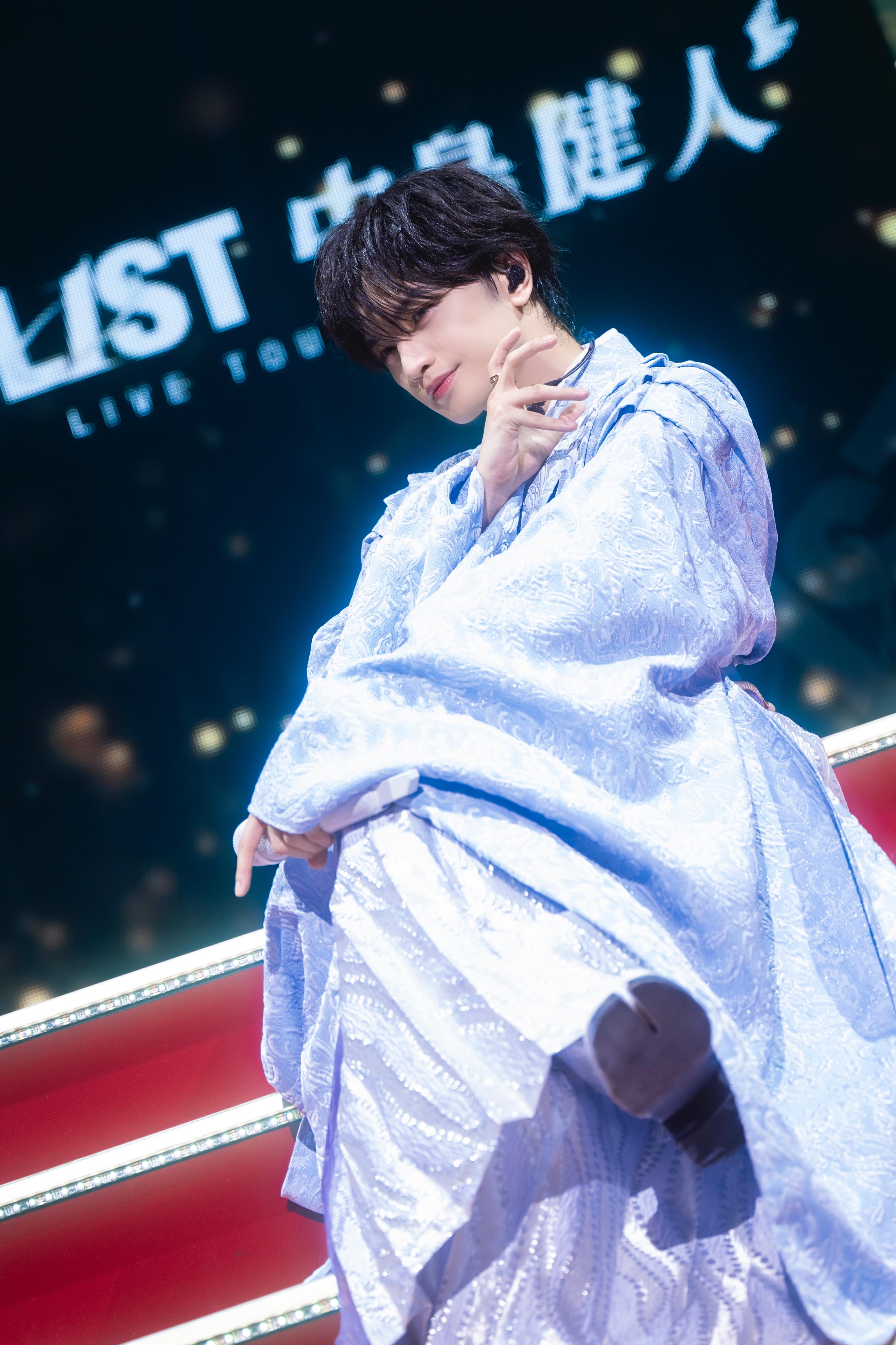 中島健人東京最終場首度公開演唱最新單曲〈鬼事〉，並穿上MV同款和服造型化身「殿下」。（田中聖太郎 SEITAROU TANAKA攝影、大鴻藝術提供）