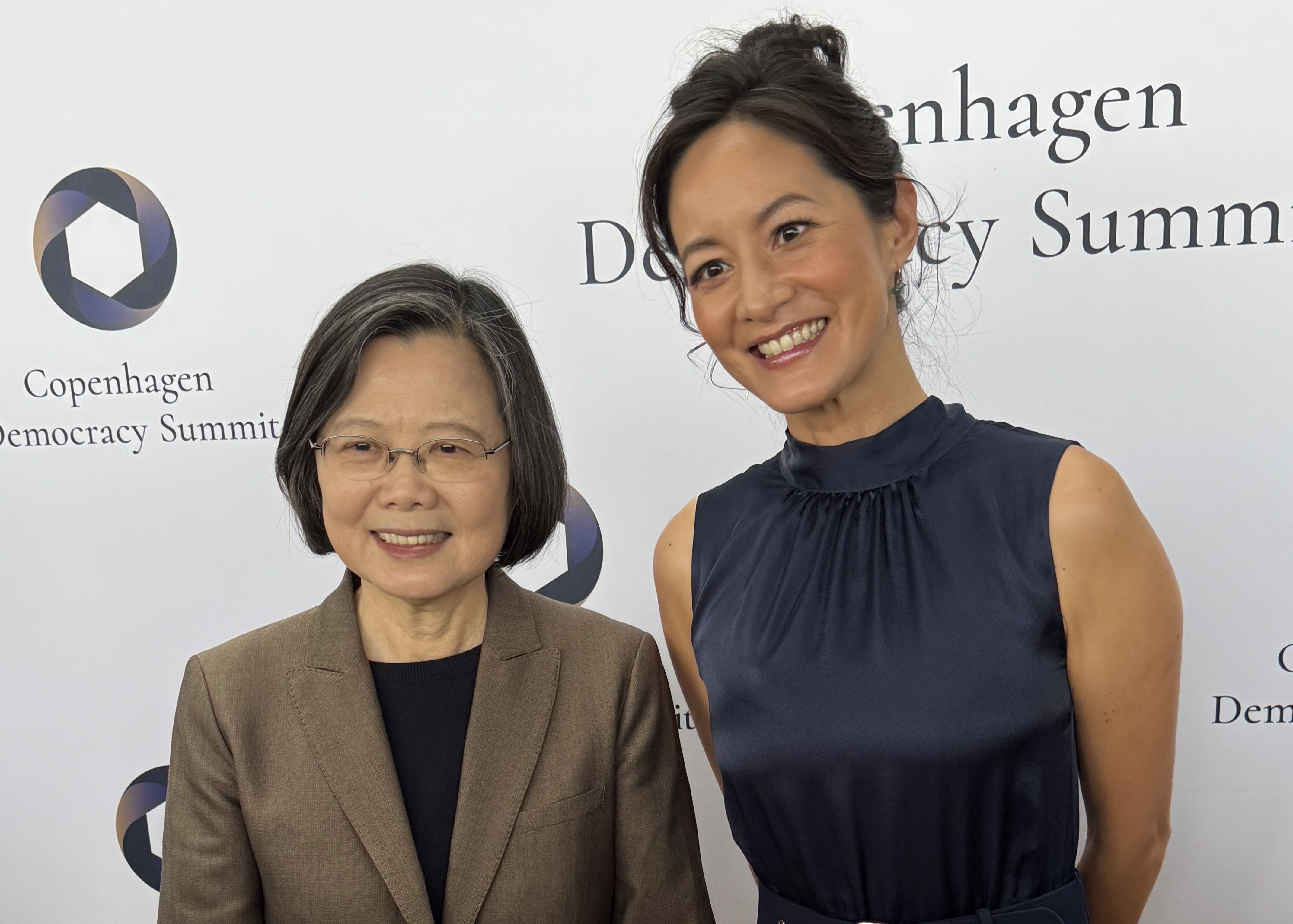 戲裡戲外兩位台灣總統哥本哈根相見歡。（牽猴子提供）