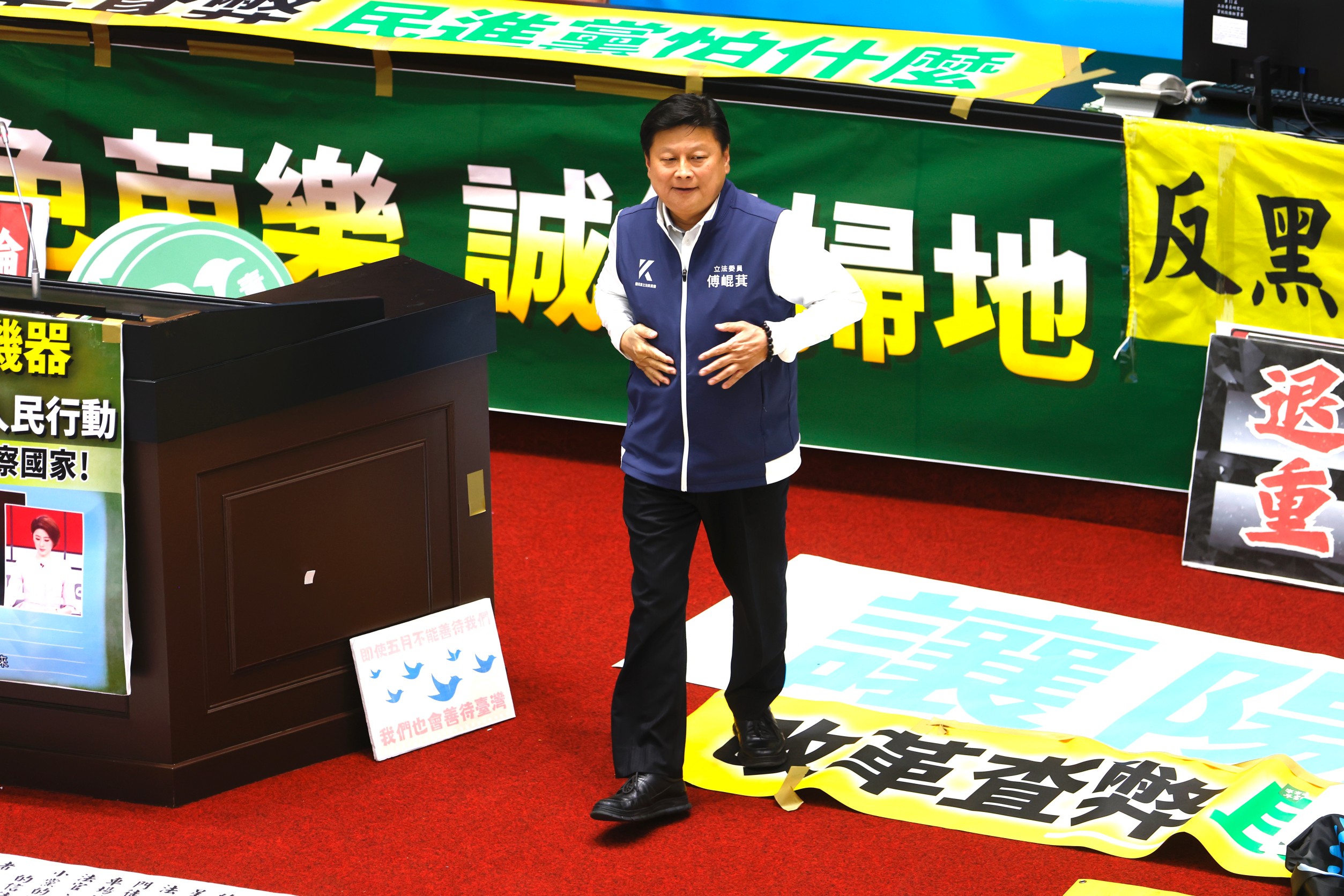 傅崐萁近日在花蓮向鄉親保證，花東交通3法案在7月16日本會期結束前一定會通過。（本刊資料照）