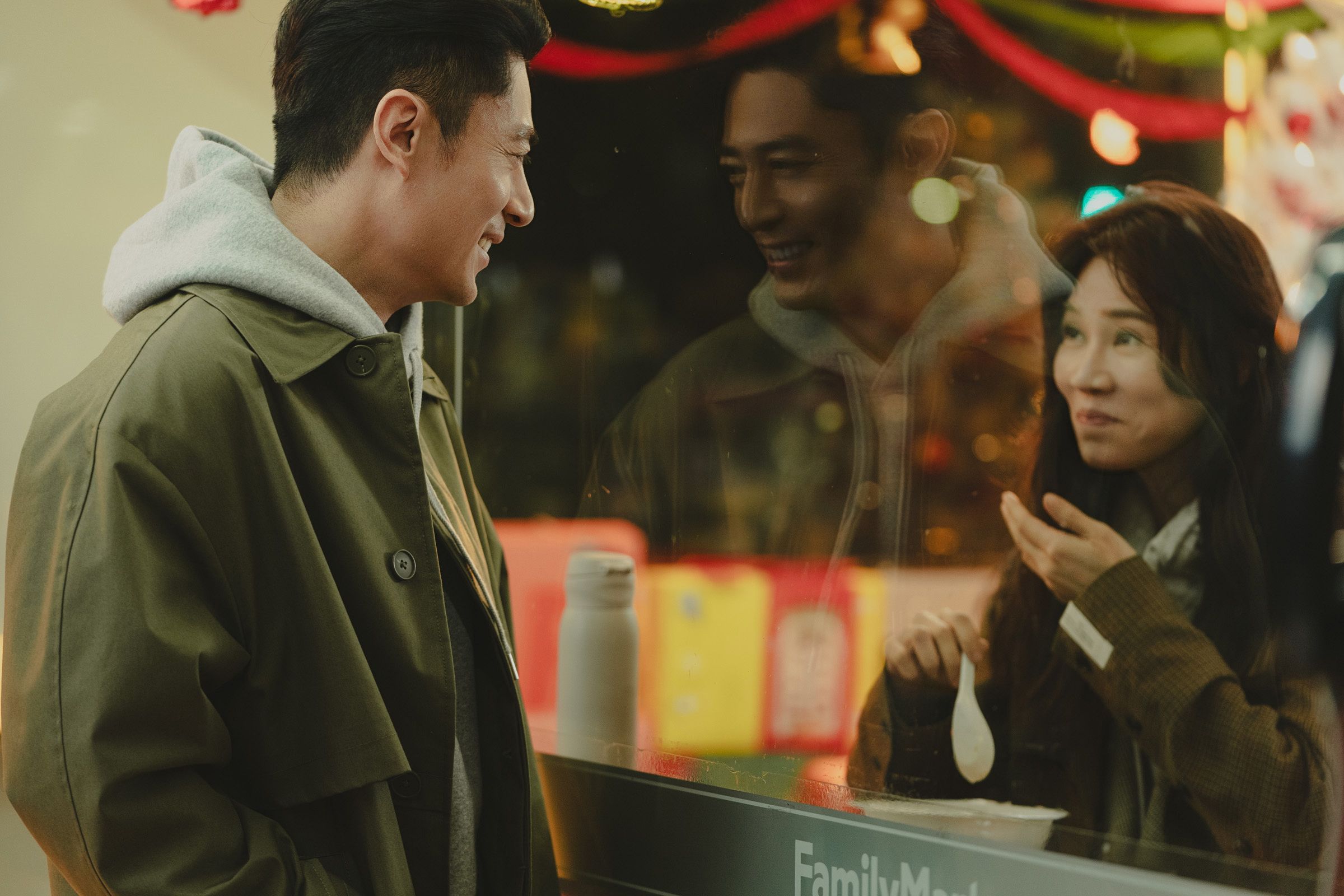 謝盈萱、霍建華在人生低潮時相識相戀後成夫妻。(Netflix提供)