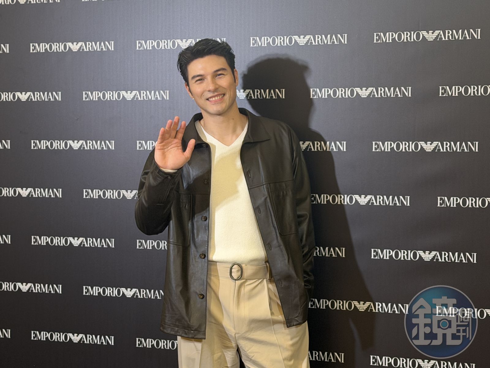 鳳小岳發豪語給老婆紅包無限位數 穿EMPORIO ARMANI讓他更有自信