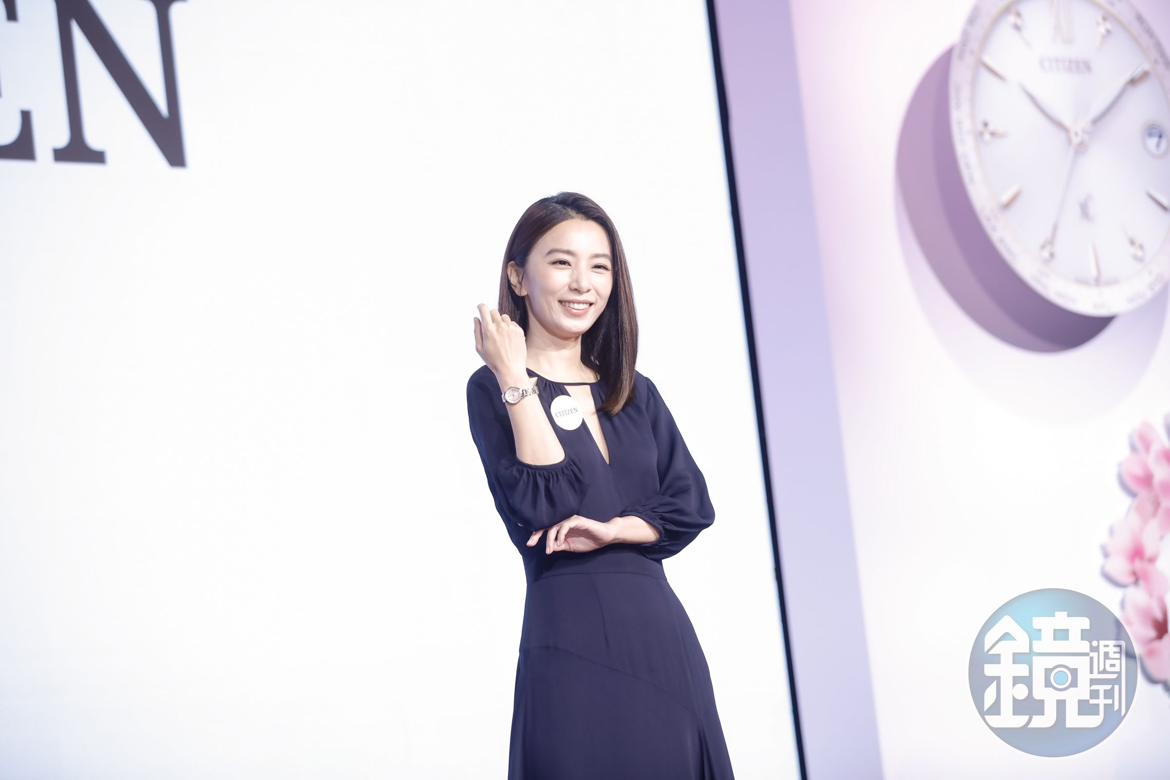 Hebe田馥甄為女錶代言。