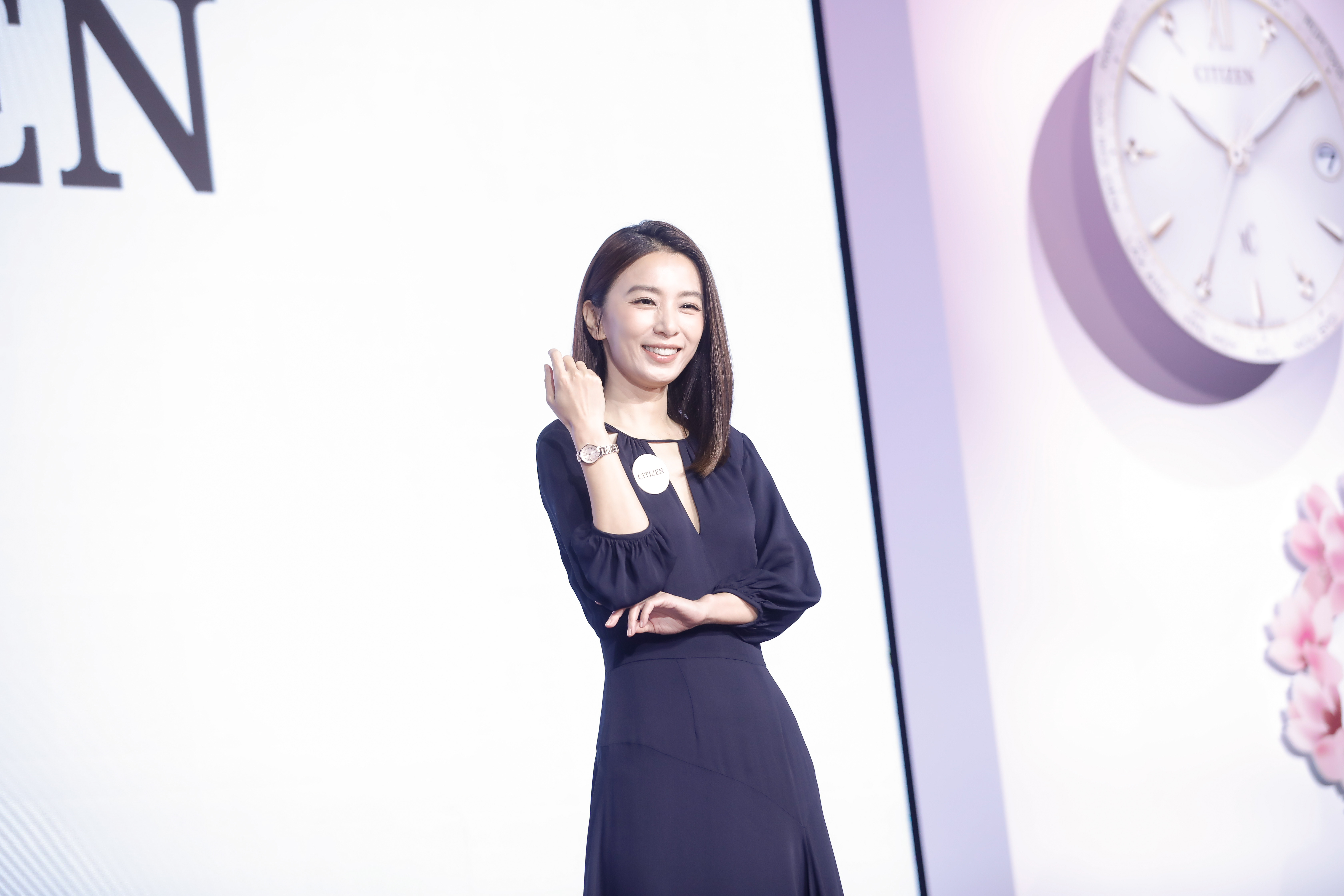 Hebe田馥甄為女錶代言。