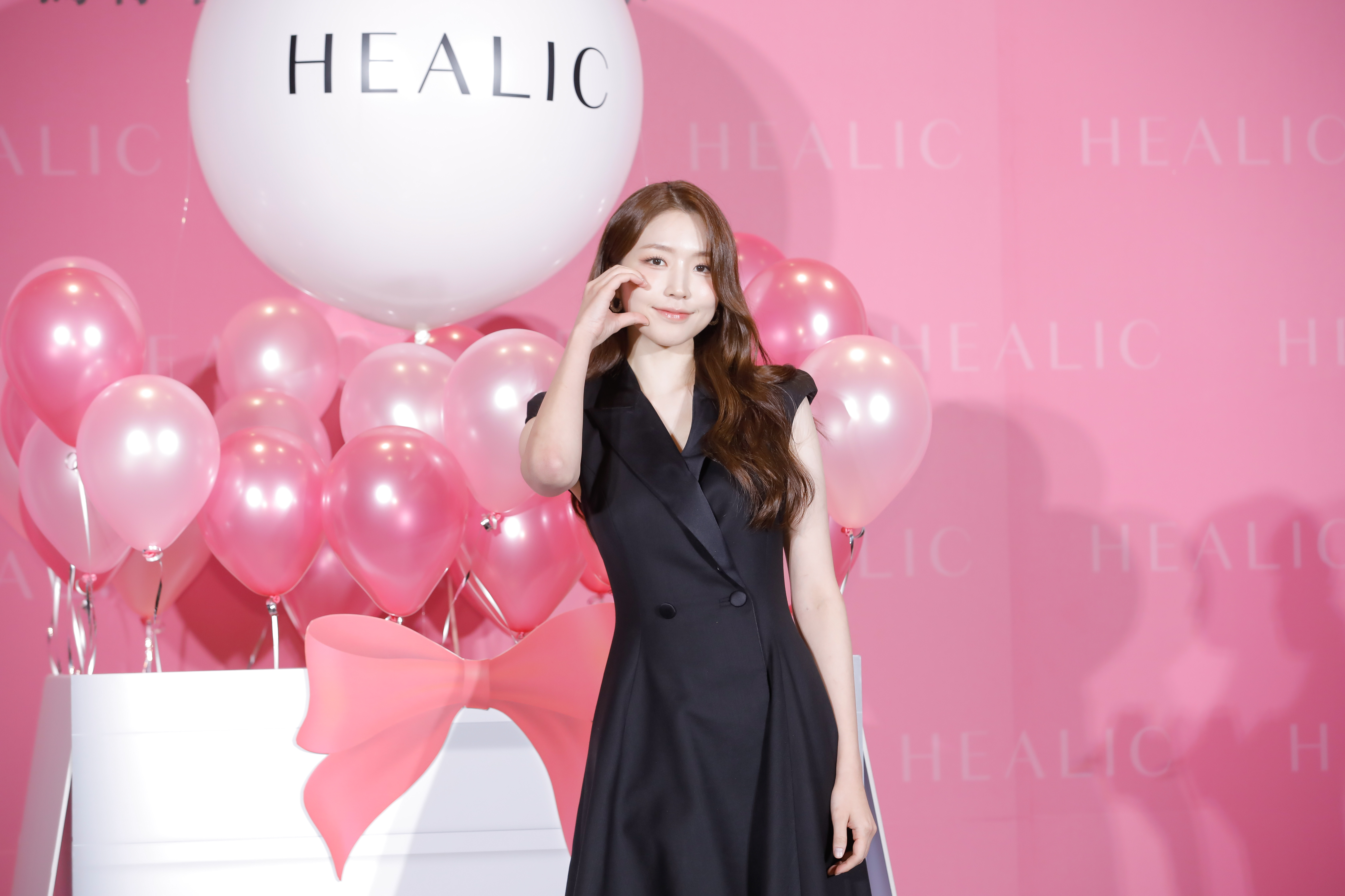 成海恩去年來台旅遊被台灣粉絲認出要求合照，她覺得很神奇也很欣然接受。