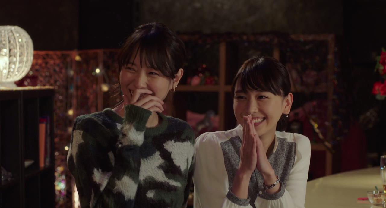 松坂桃李與星野源的太太分別是女星戶田惠梨香（左）與新垣結衣，她們曾合作電影版《Code Blue》。（網路圖片）