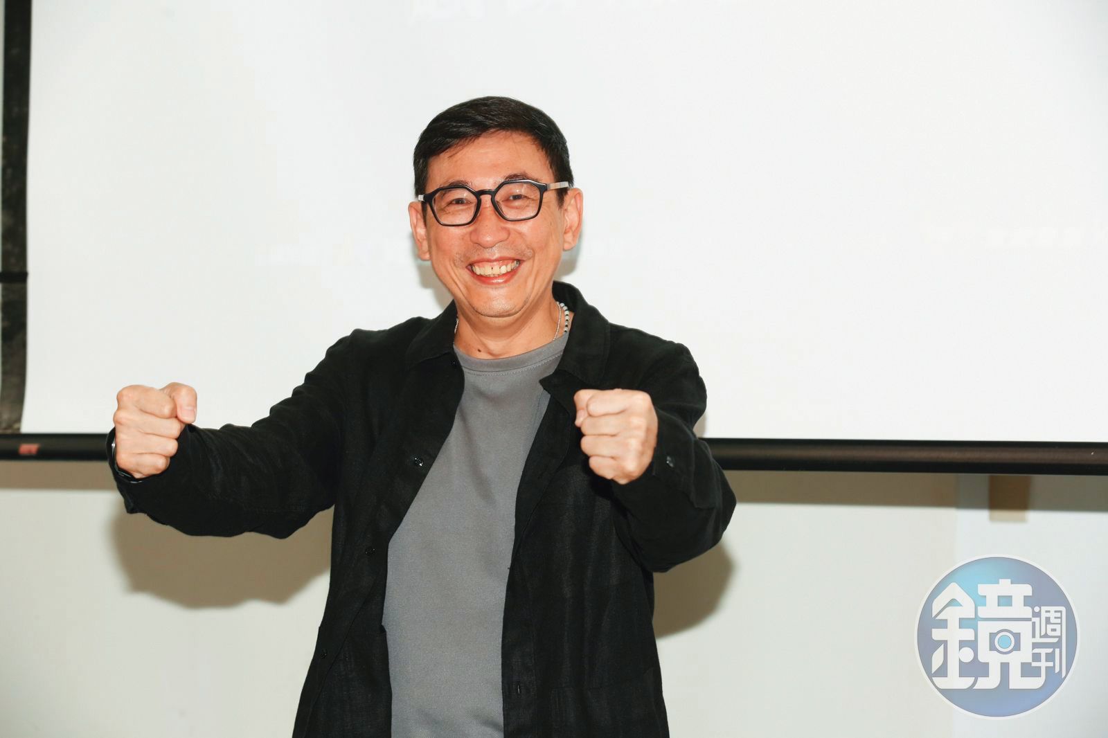 落跑被抓包/男星貪杯「醒來躺沙灘」 一人喝茫放鳥全劇組