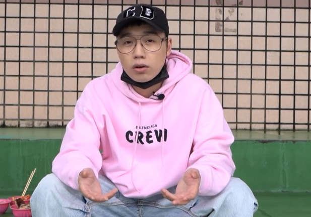 Toyz介紹看守所內的規定，建議家屬寄送生活用品時的注意事項。（翻攝Toyz的YT頻道）